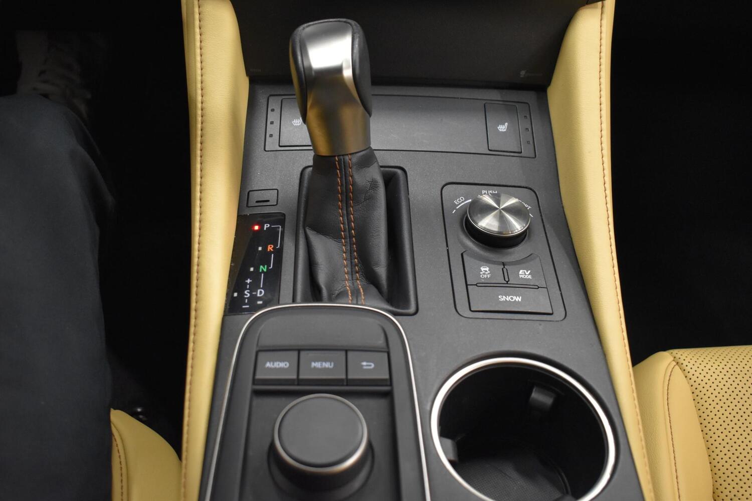 Lexus RC vaihtoauto