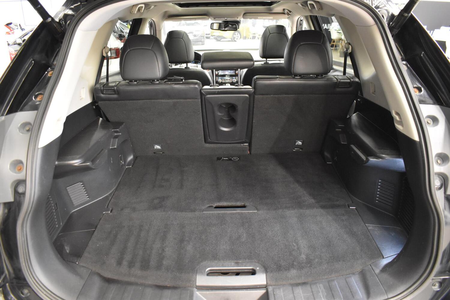 Nissan X-Trail vaihtoauto