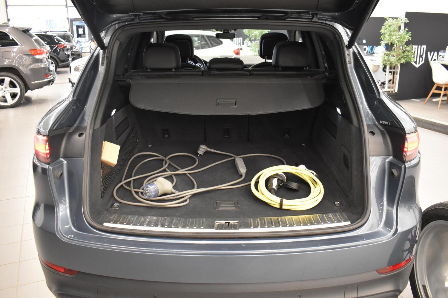 Porsche Cayenne vaihtoauto