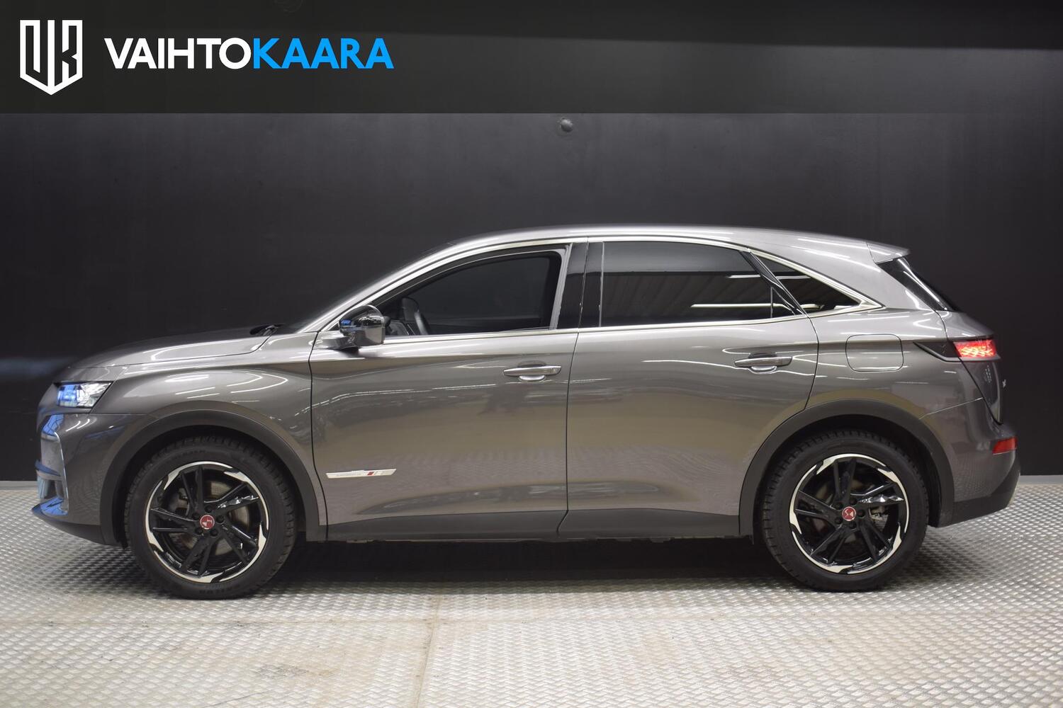 DS 7 vaihtoauto