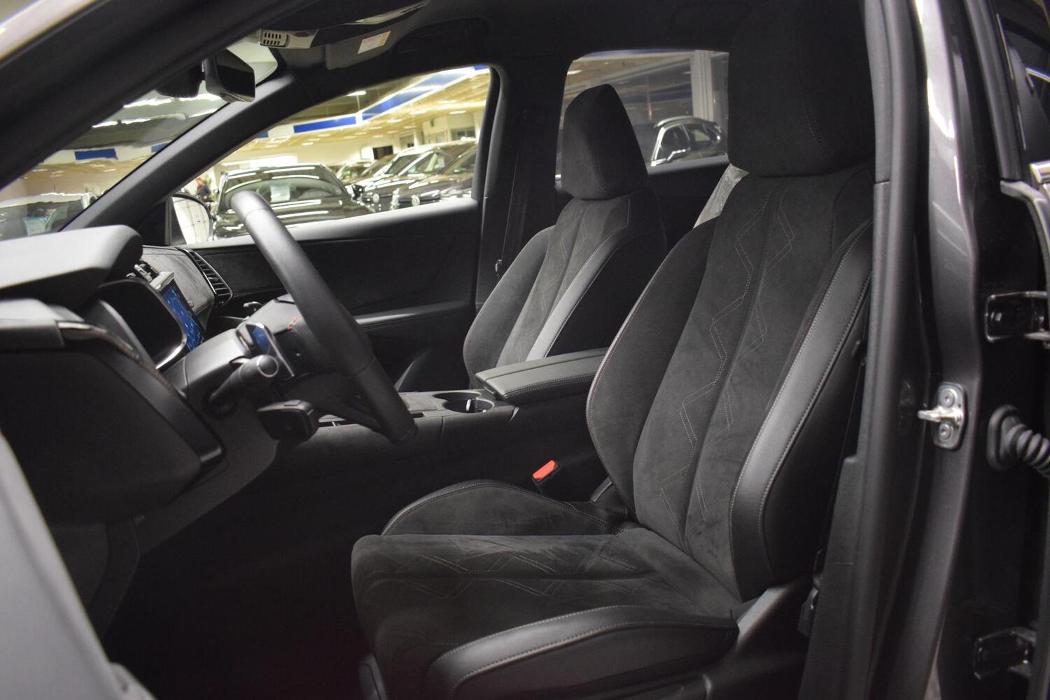 DS 7 vaihtoauto