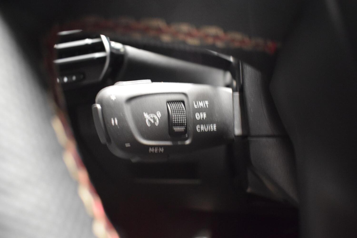 DS 7 vaihtoauto