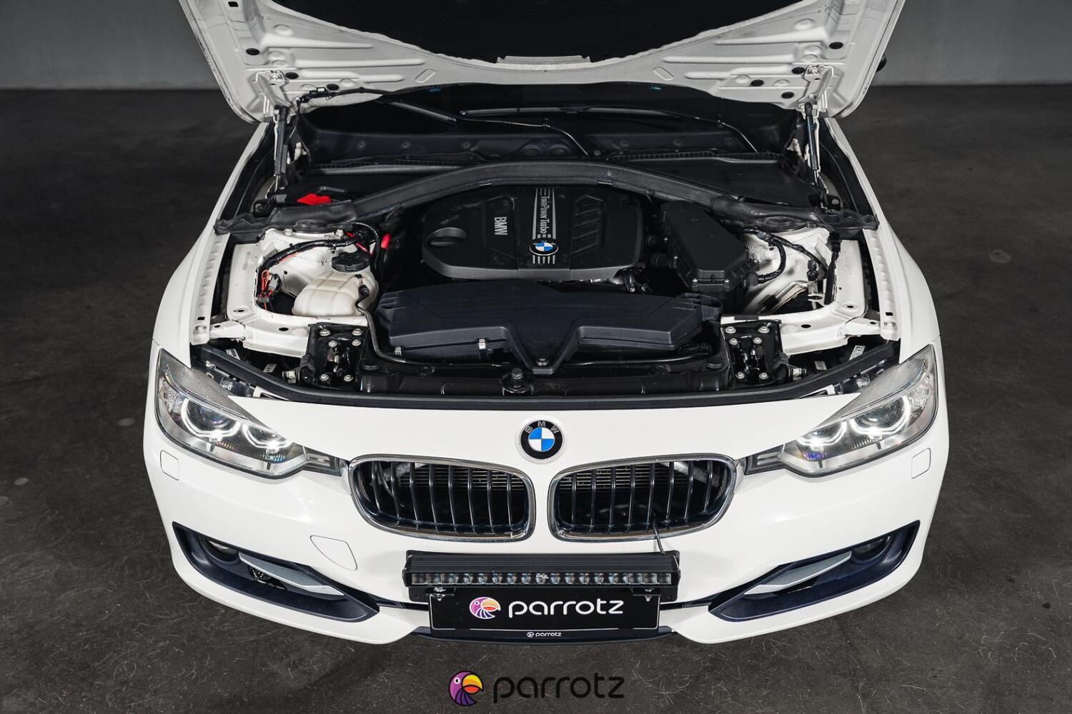 BMW 320 vaihtoauto