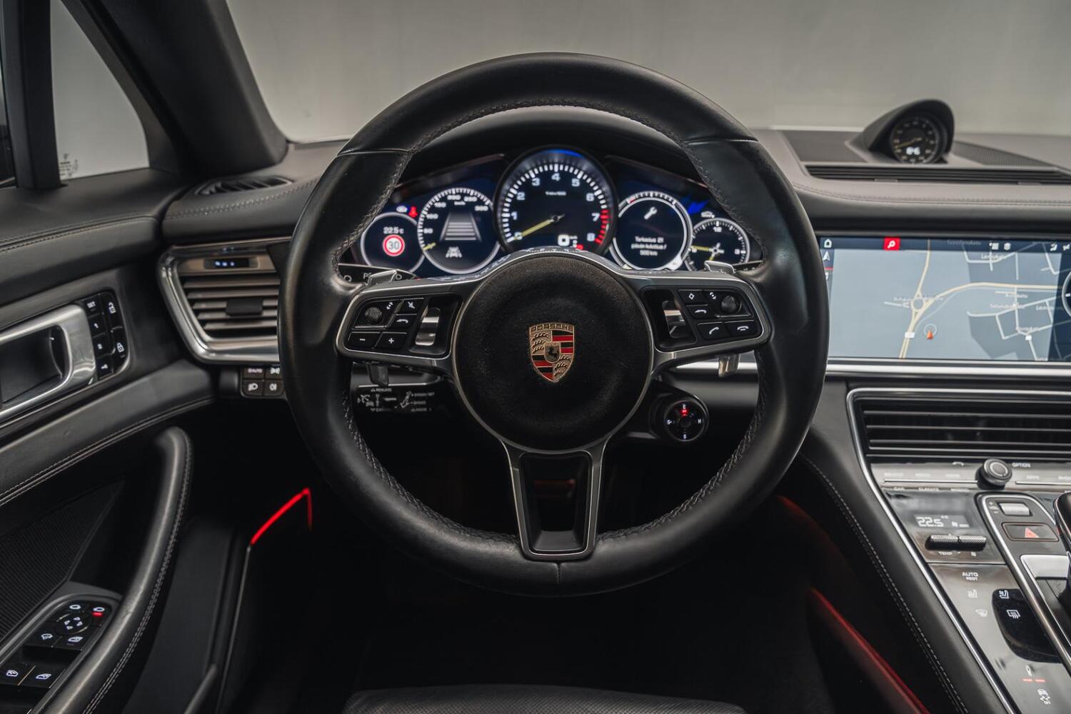 Porsche Panamera vaihtoauto