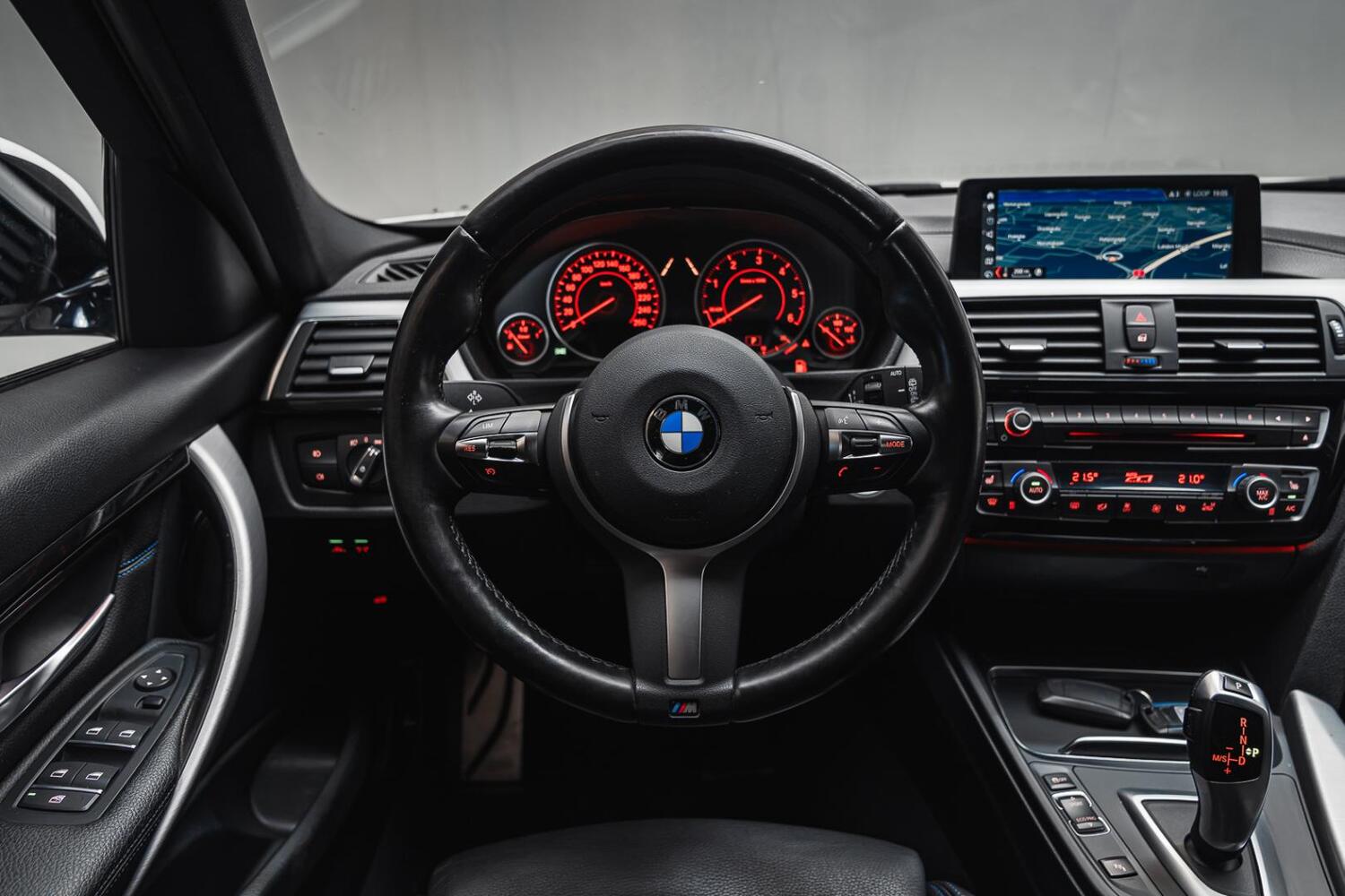 BMW 320 vaihtoauto