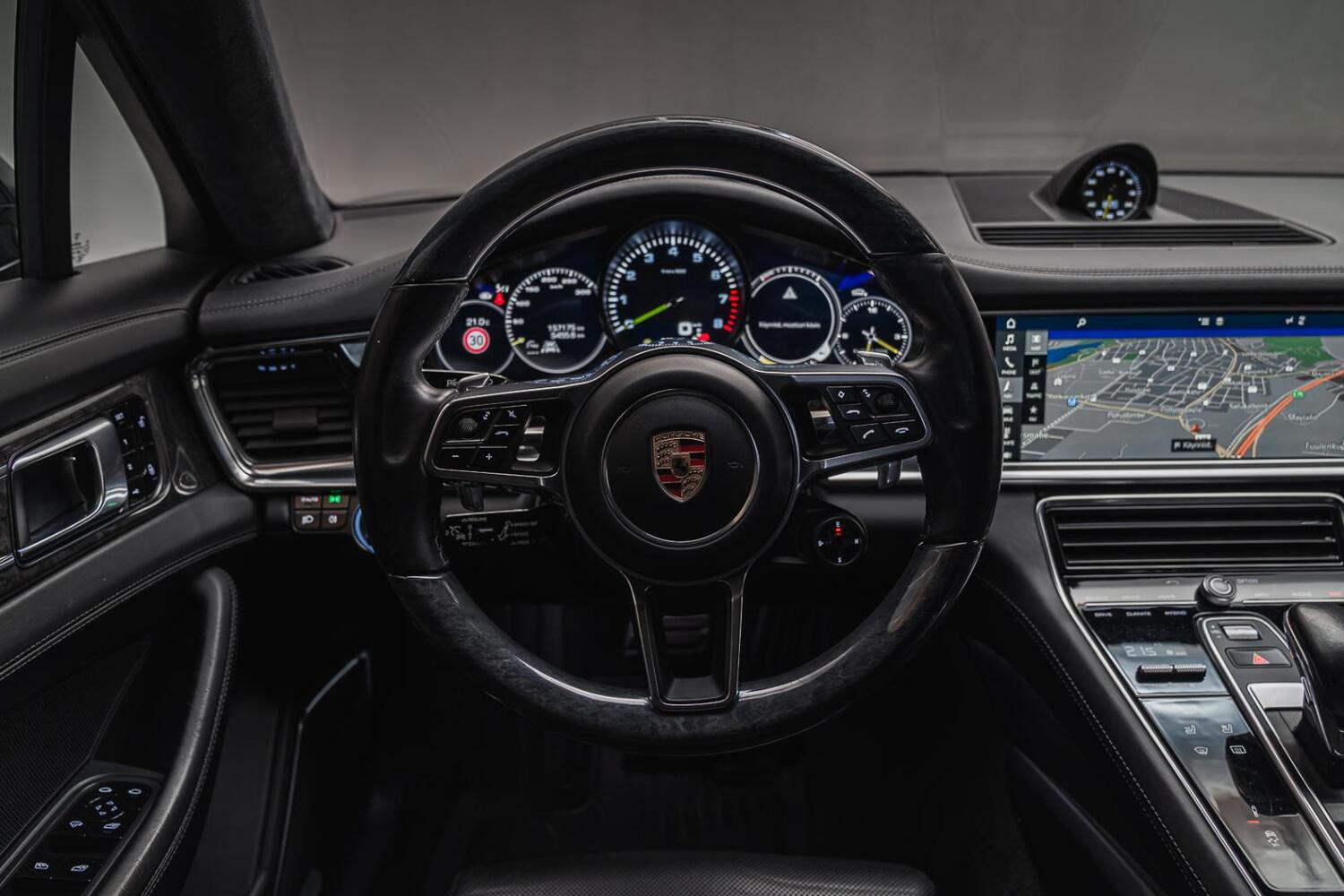 Porsche Panamera vaihtoauto