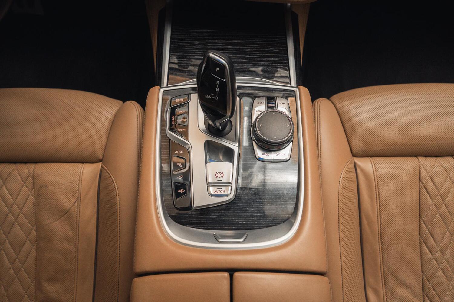 BMW 740 vaihtoauto