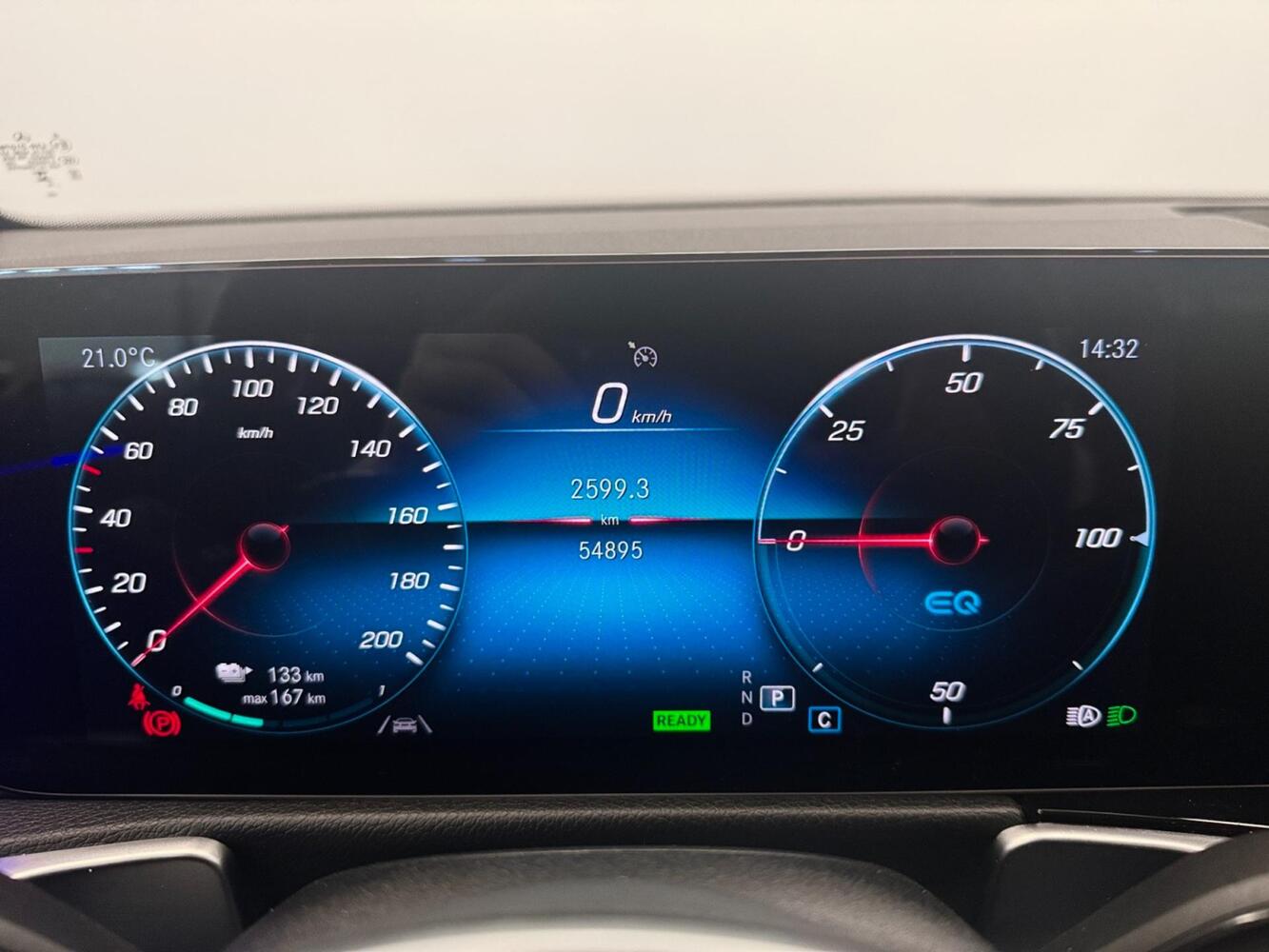 Mercedes-Benz EQB vaihtoauto