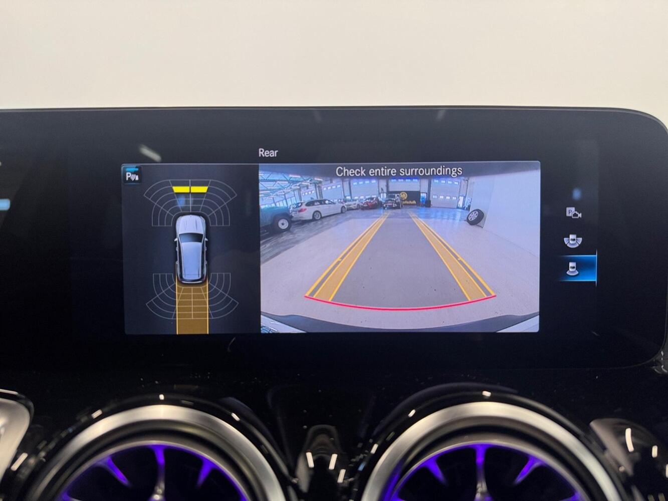 Mercedes-Benz EQB vaihtoauto