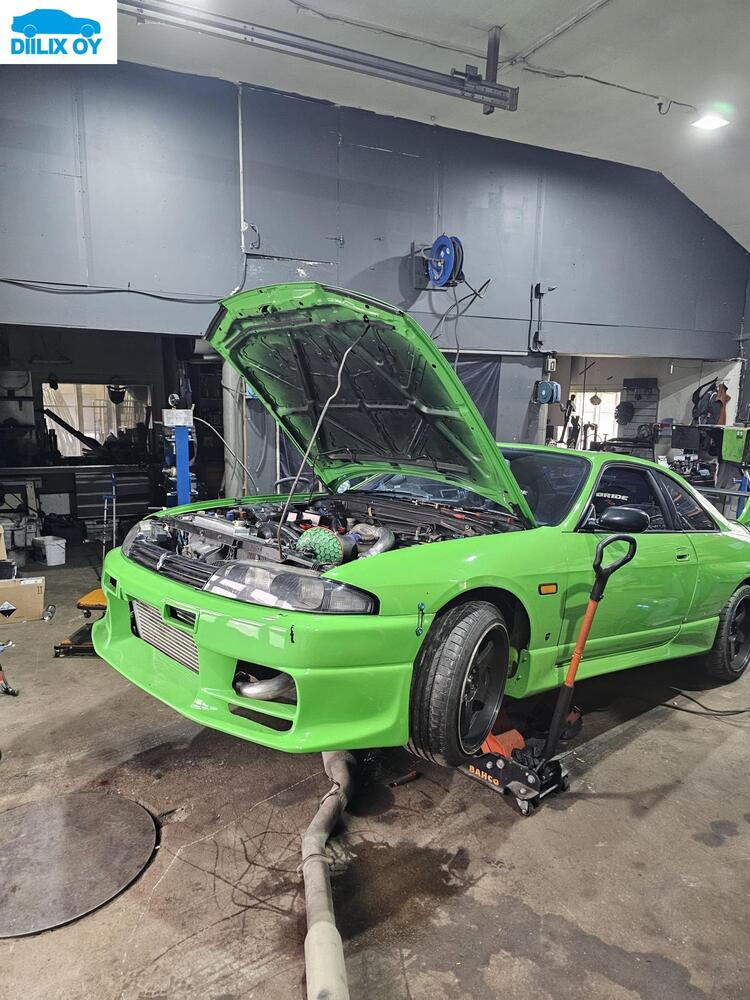 Nissan Skyline vaihtoauto