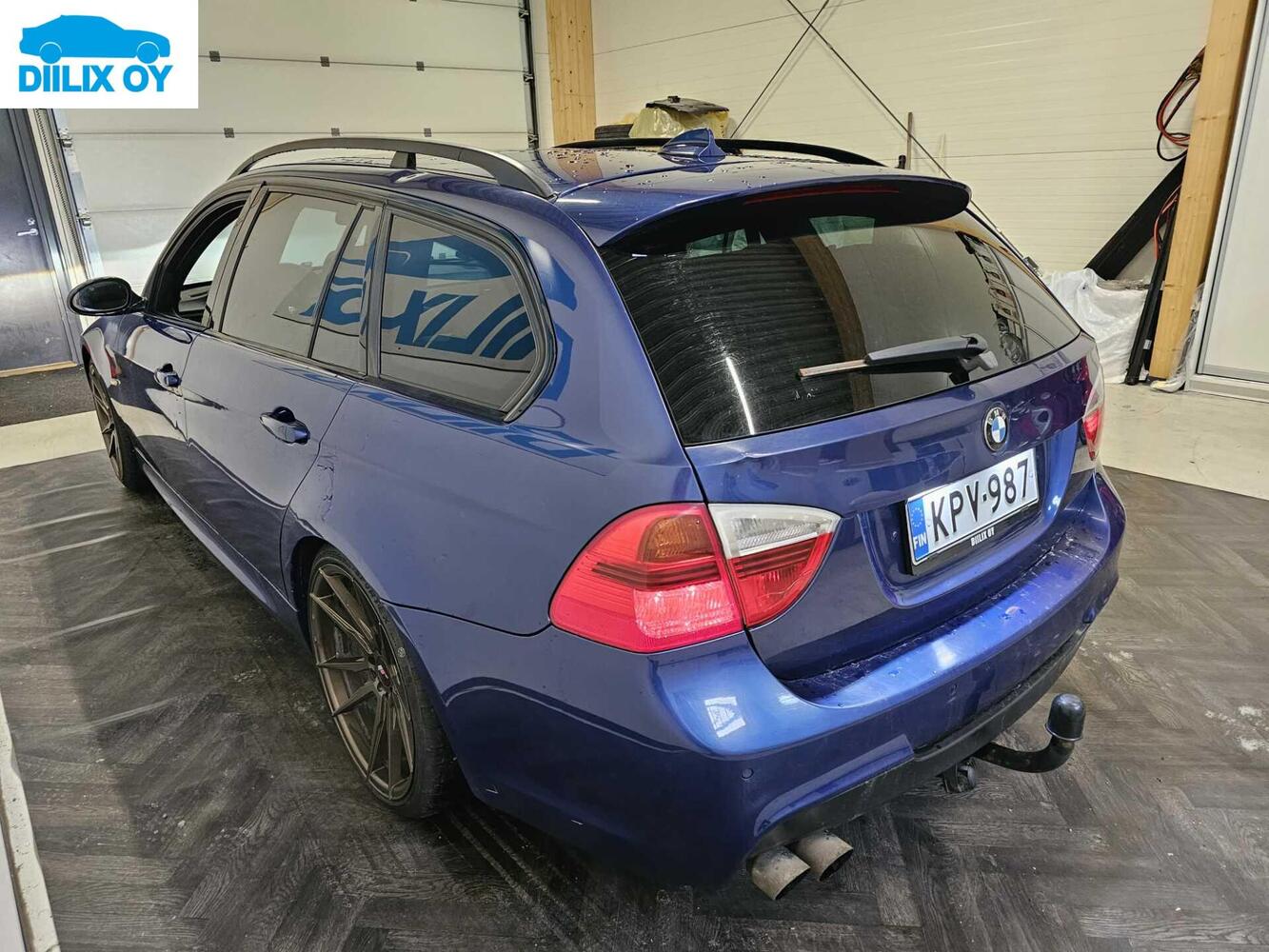 BMW 330 vaihtoauto