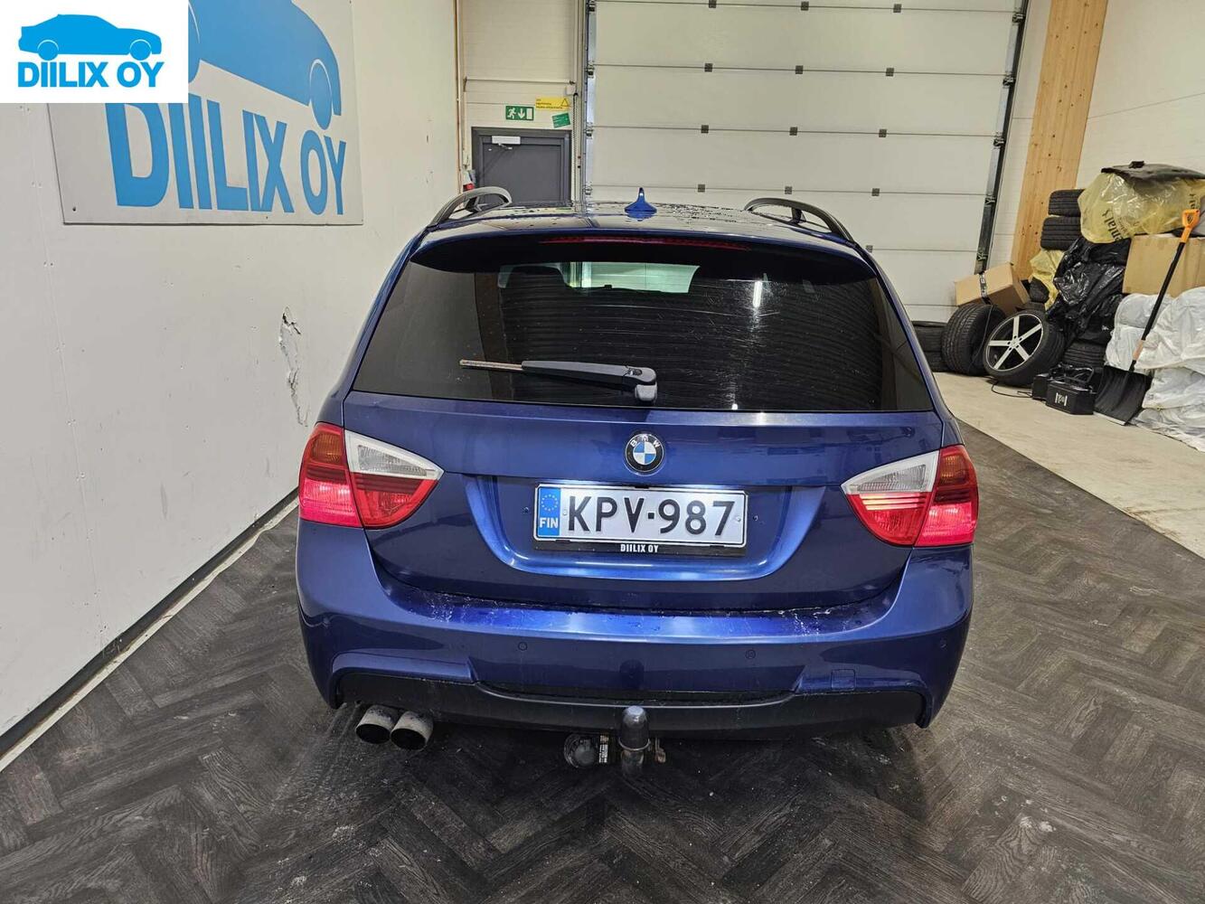 BMW 330 vaihtoauto