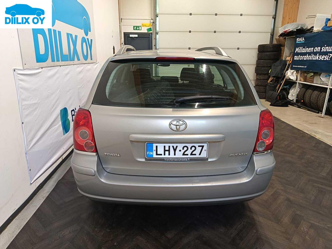 Toyota Avensis vaihtoauto