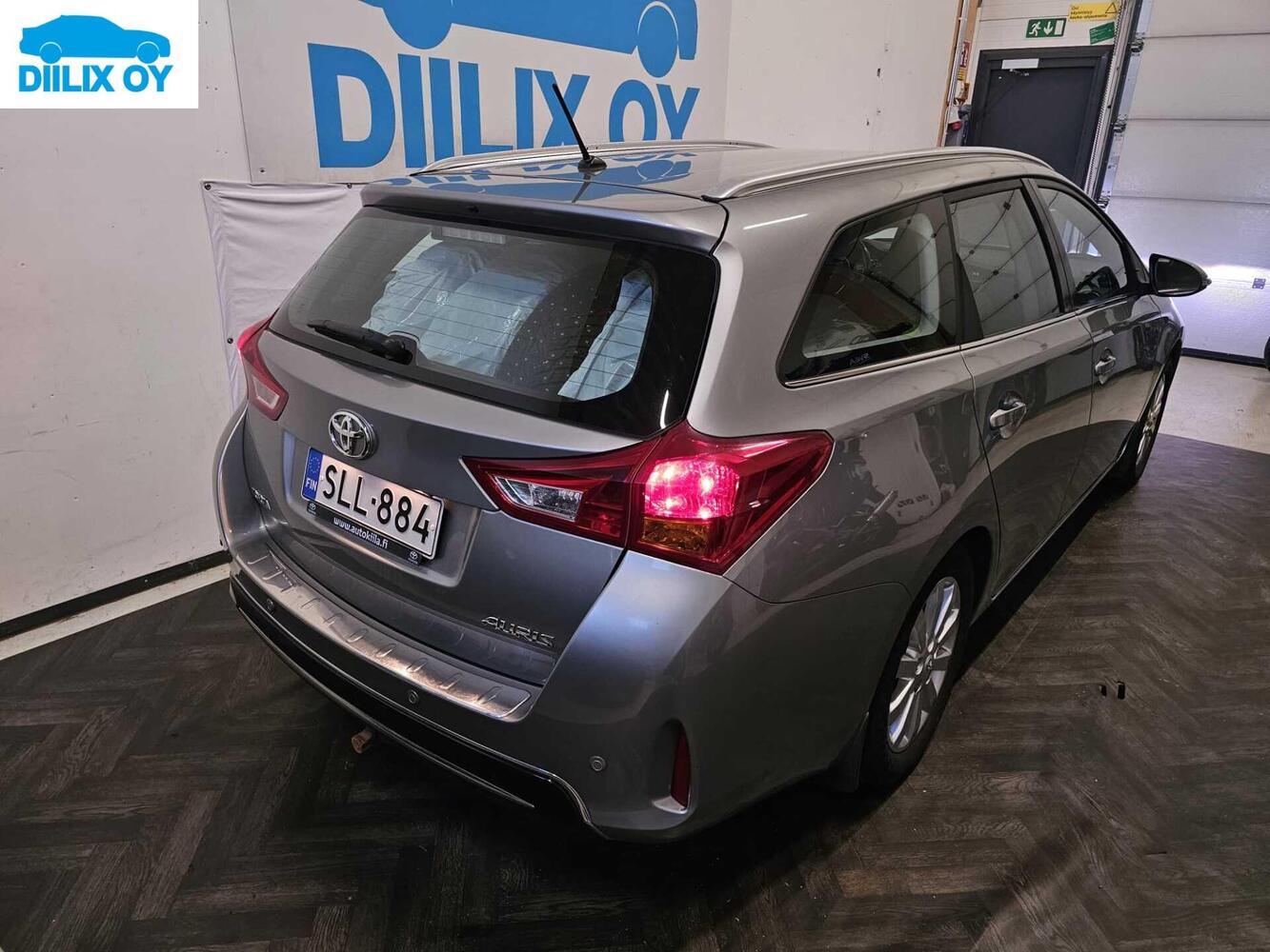 Toyota Auris vaihtoauto