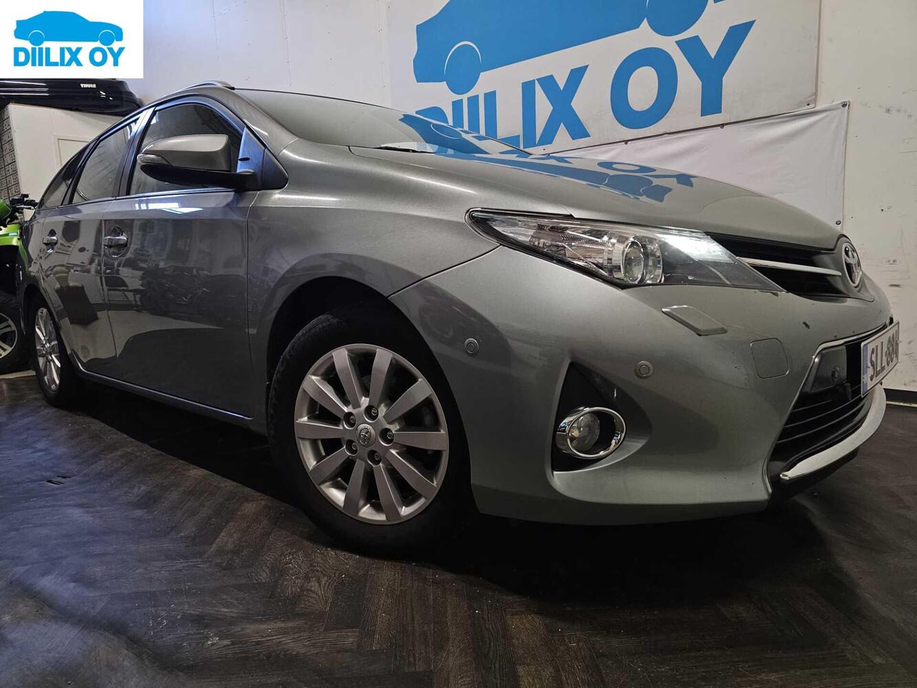 Toyota Auris vaihtoauto