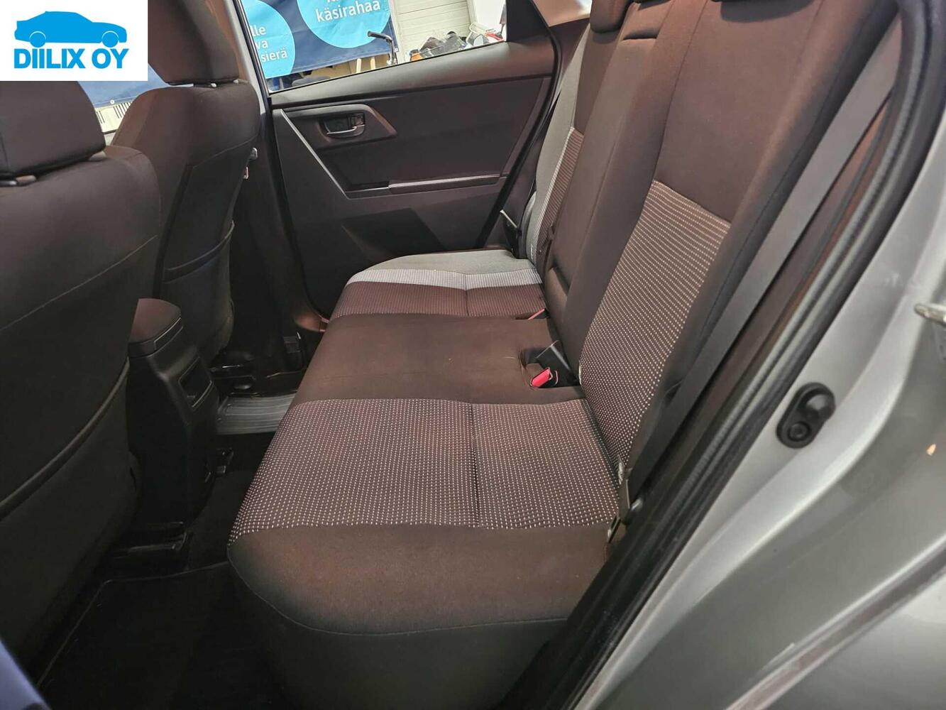 Toyota Auris vaihtoauto
