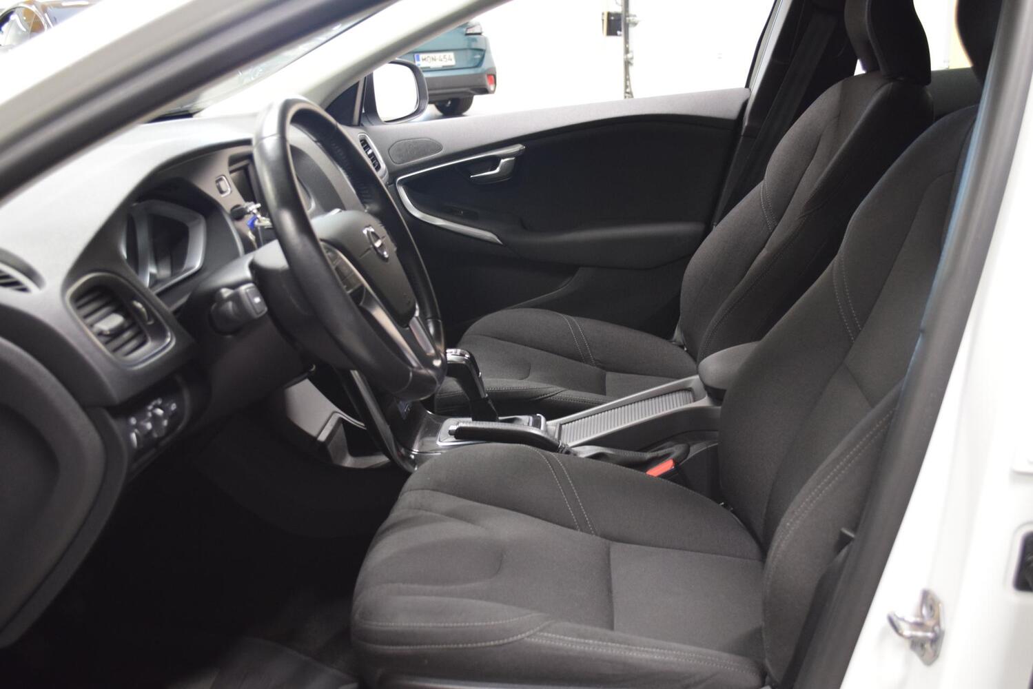 Volvo V40 vaihtoauto