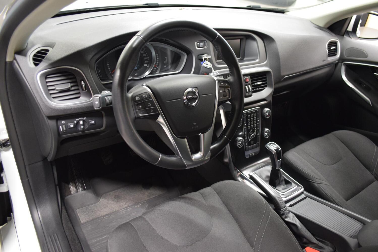 Volvo V40 vaihtoauto