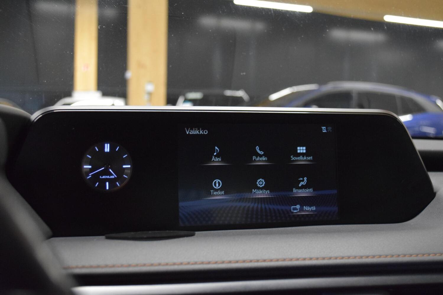 Lexus UX vaihtoauto