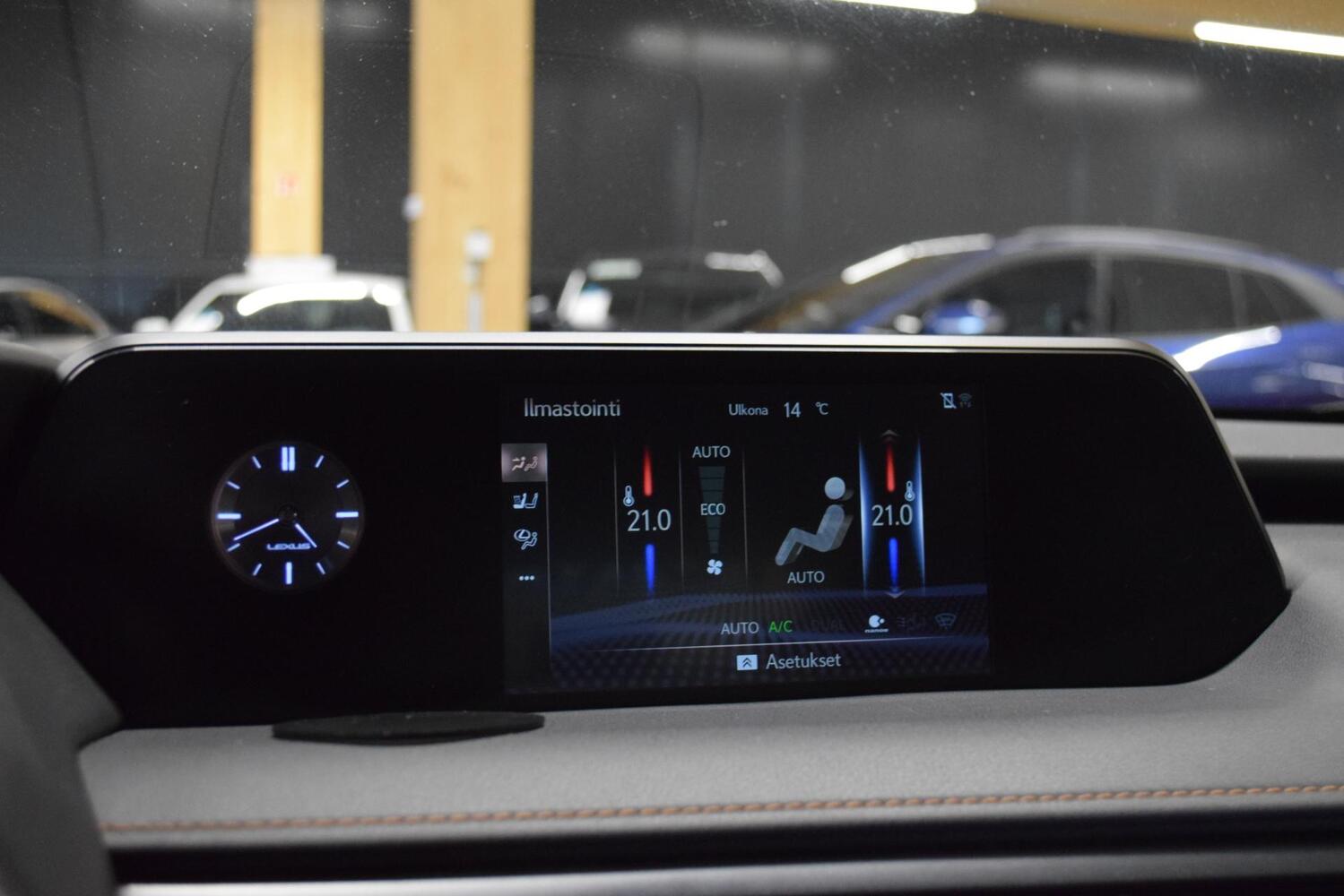 Lexus UX vaihtoauto
