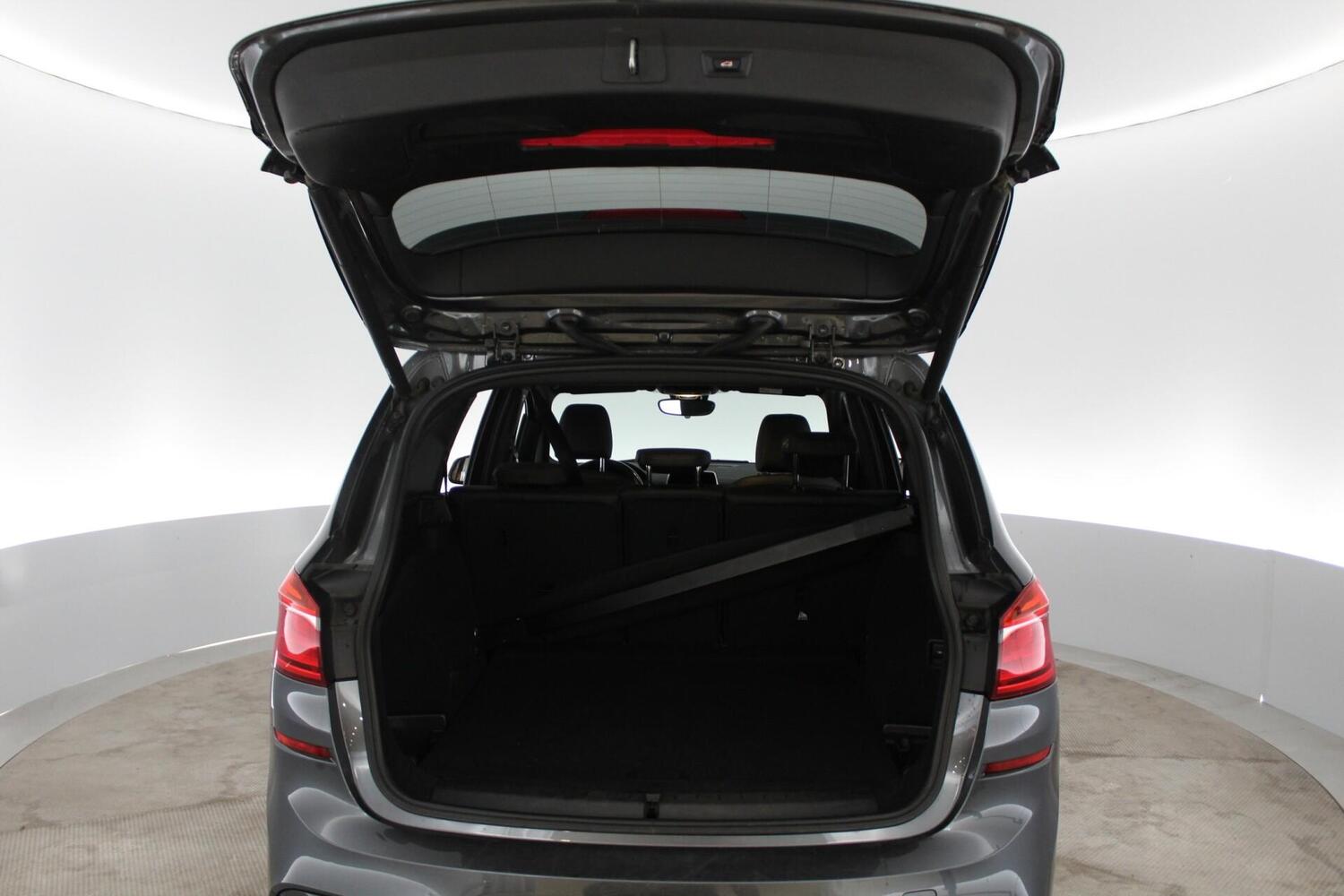 BMW 218 vaihtoauto