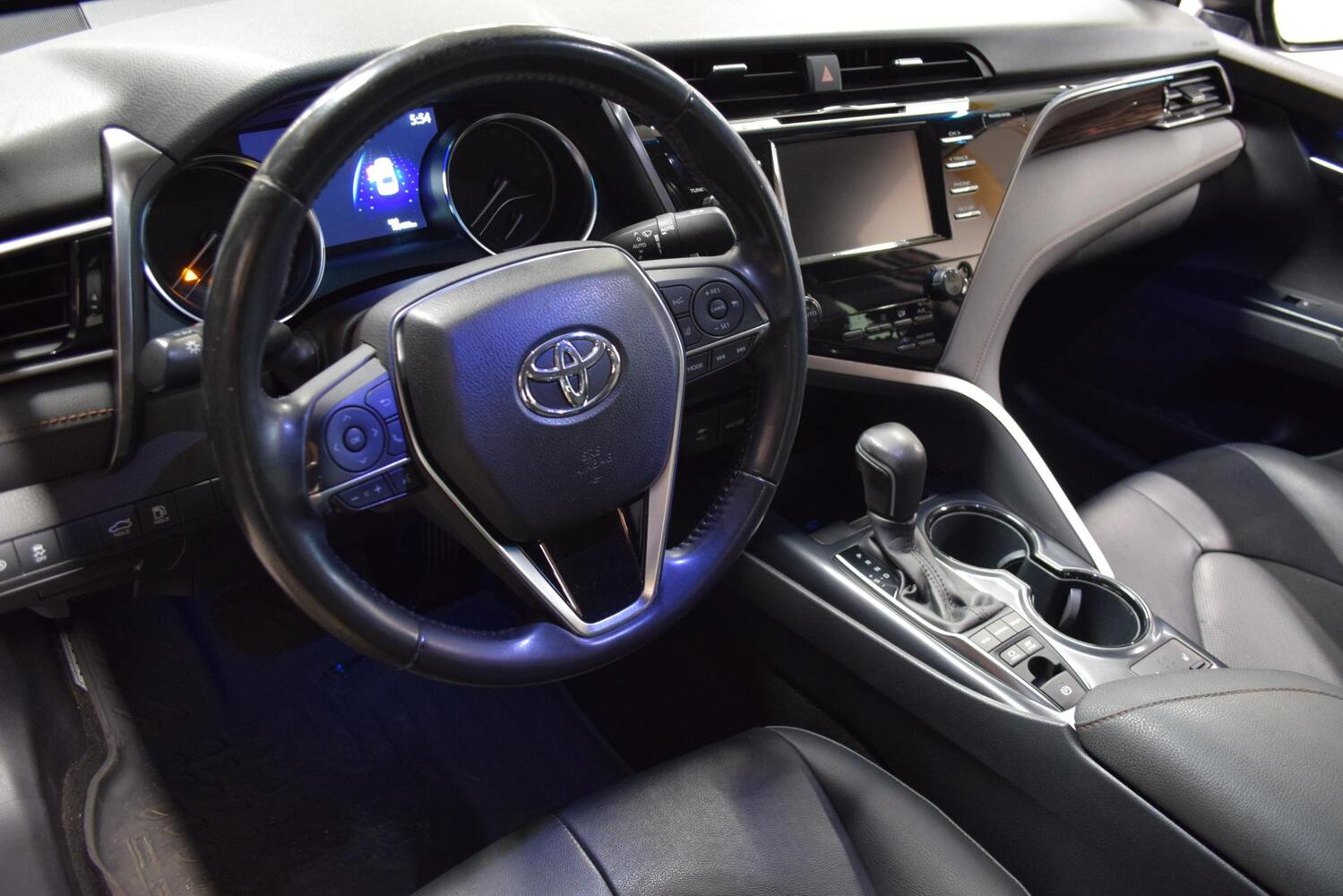 Toyota Camry vaihtoauto