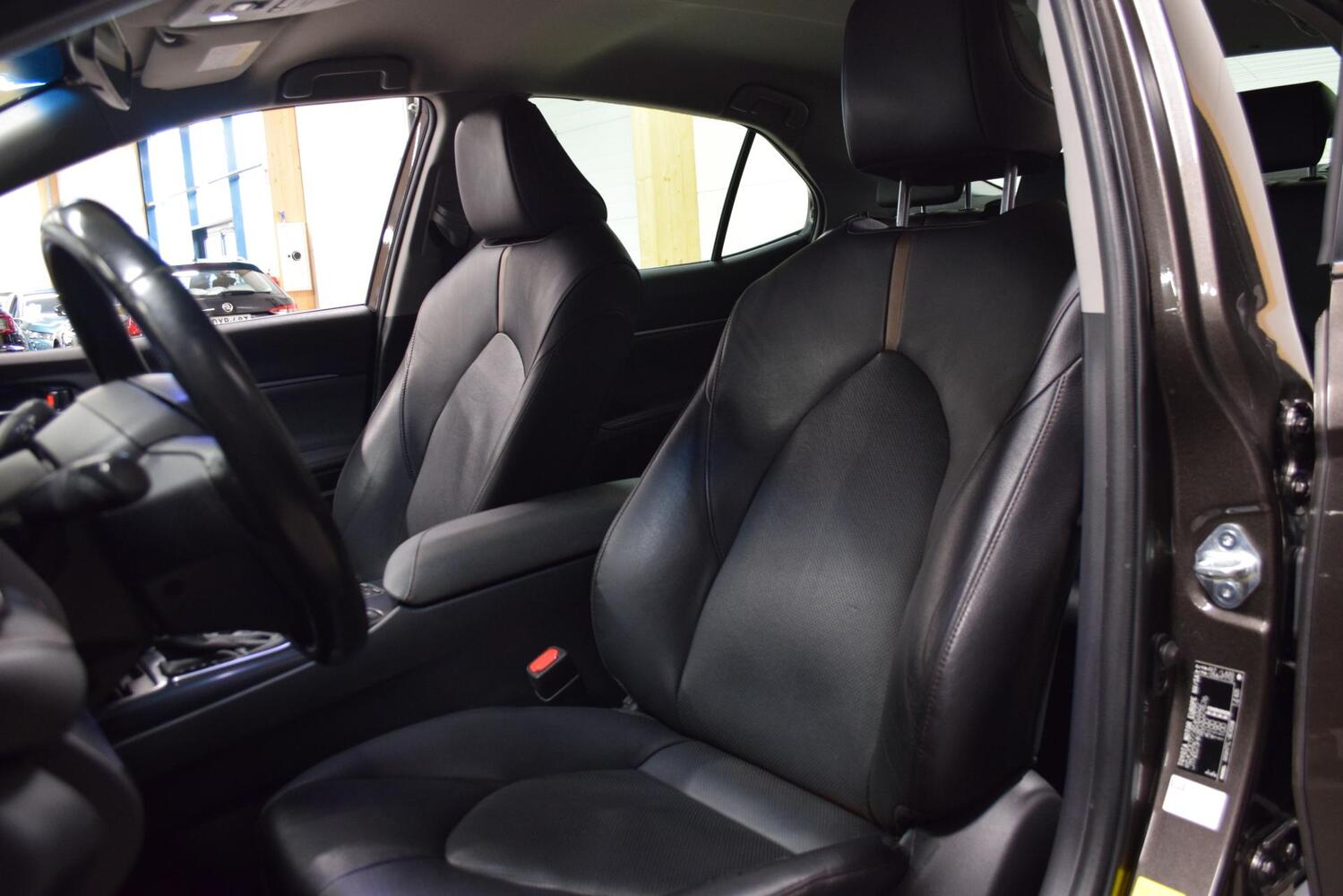 Toyota Camry vaihtoauto