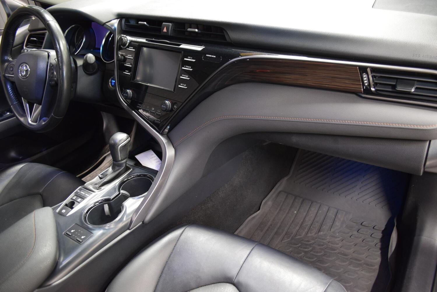 Toyota Camry vaihtoauto