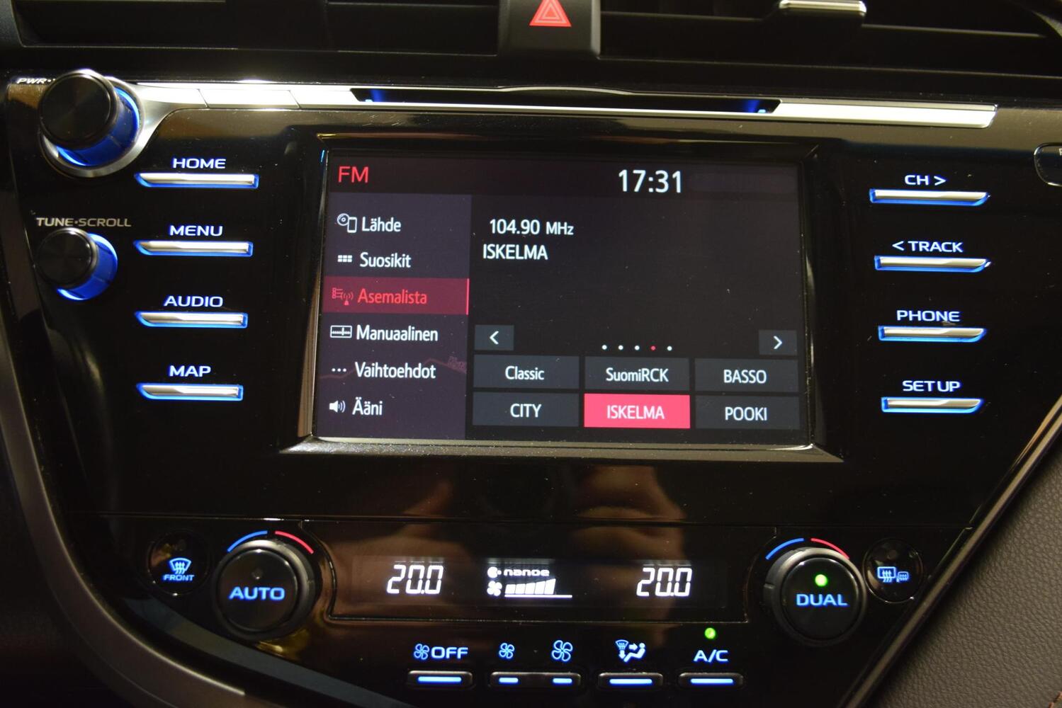 Toyota Camry vaihtoauto