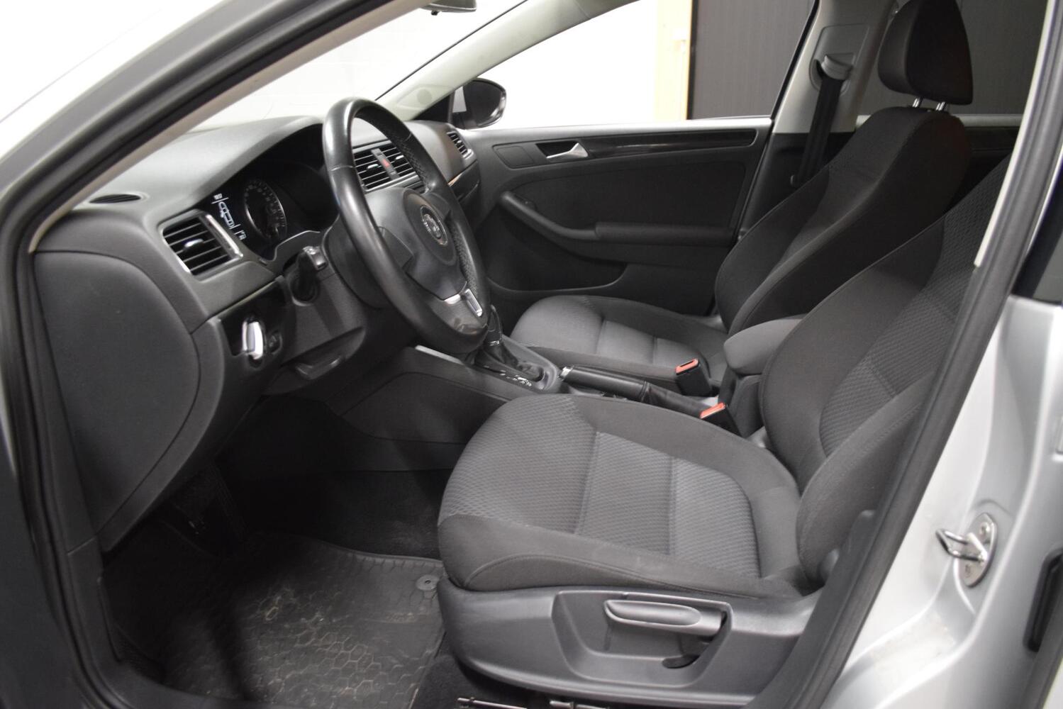 Volkswagen Jetta vaihtoauto