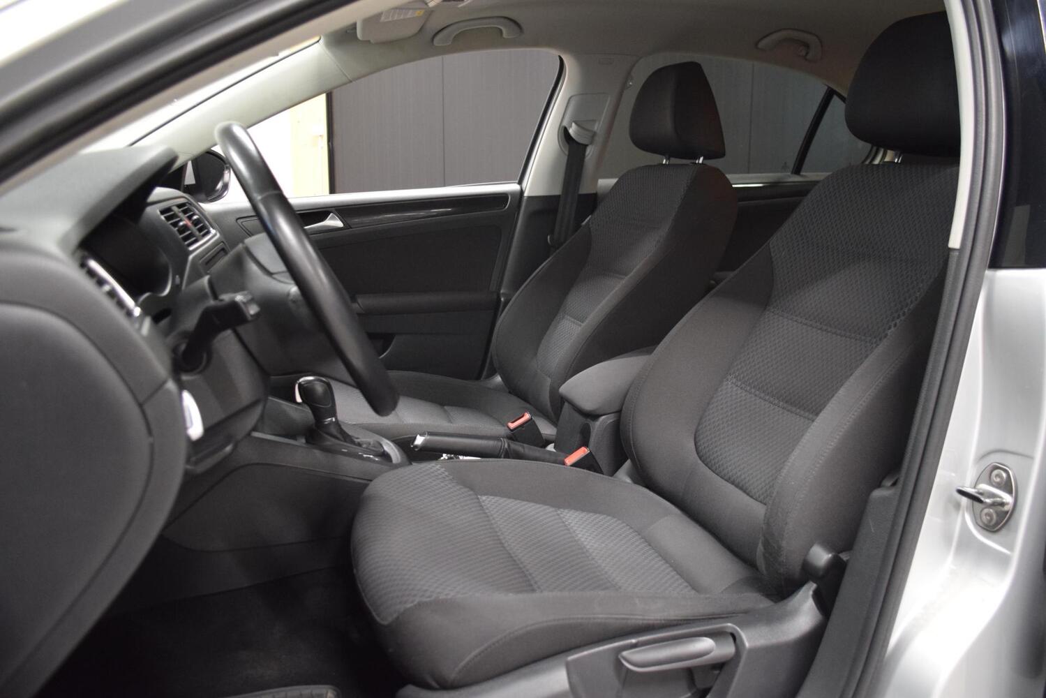 Volkswagen Jetta vaihtoauto