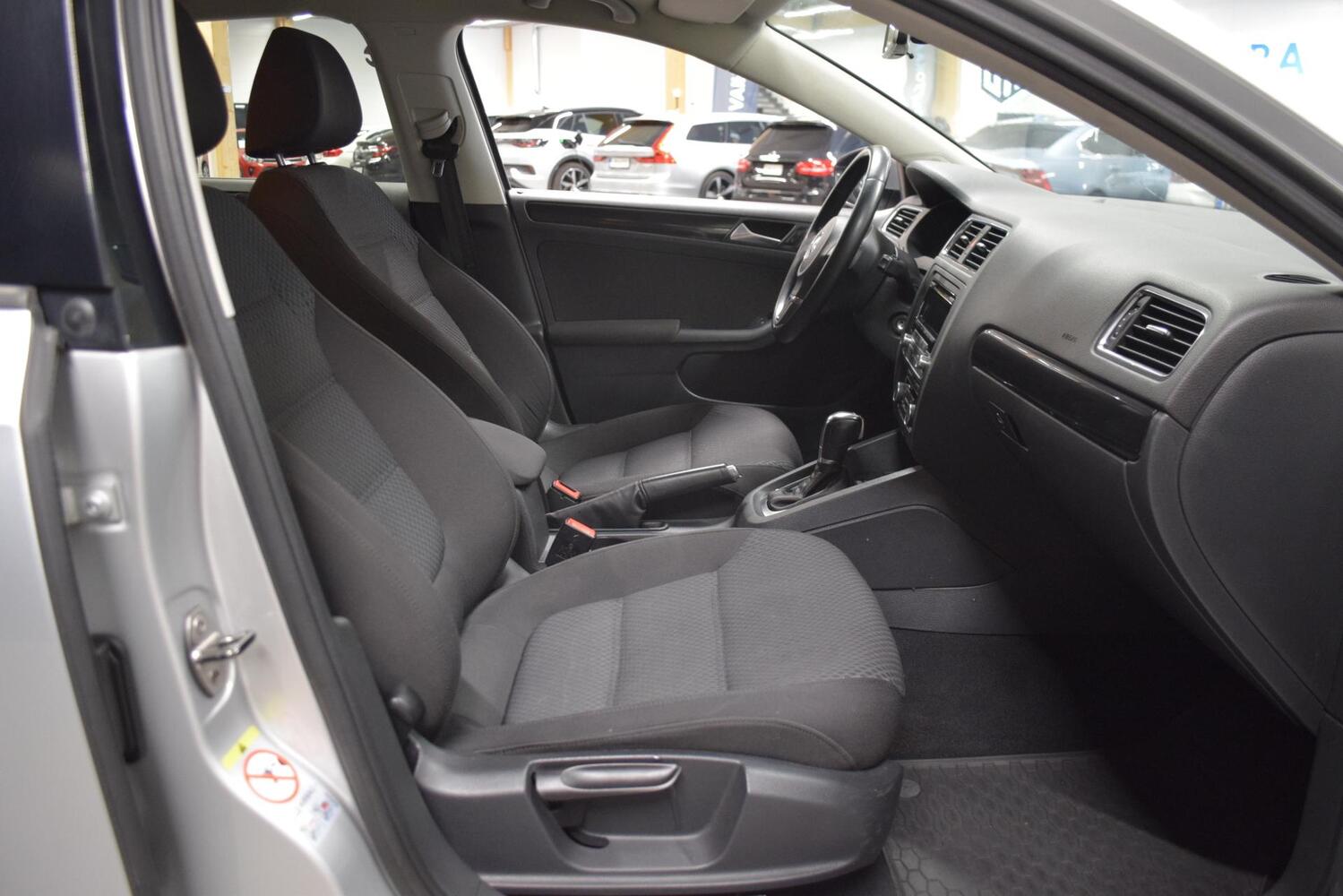 Volkswagen Jetta vaihtoauto