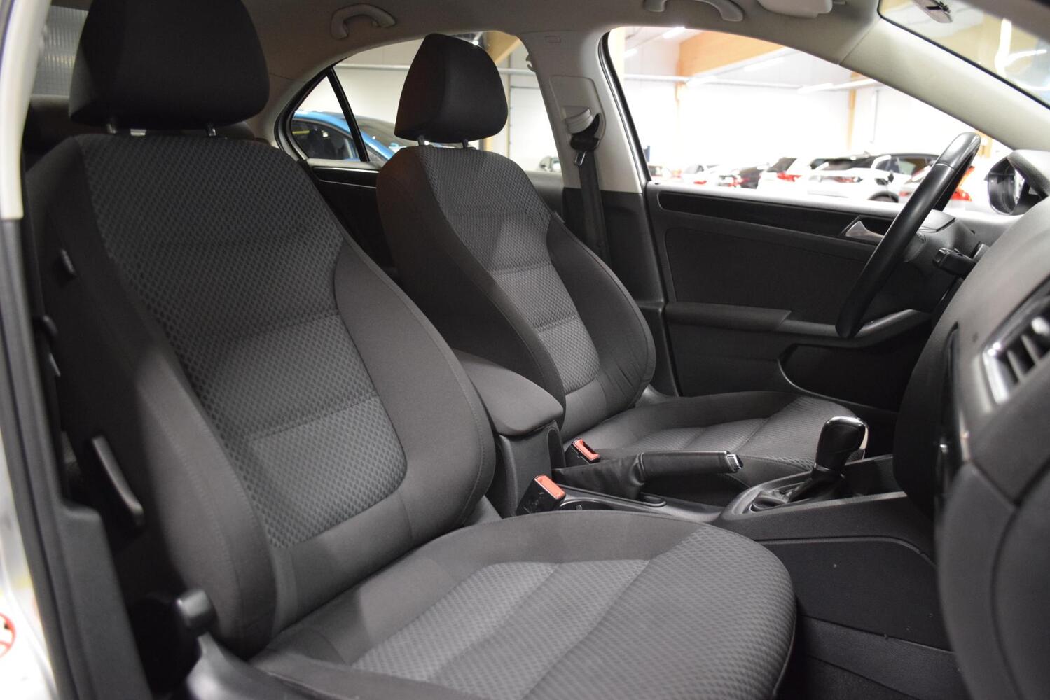 Volkswagen Jetta vaihtoauto