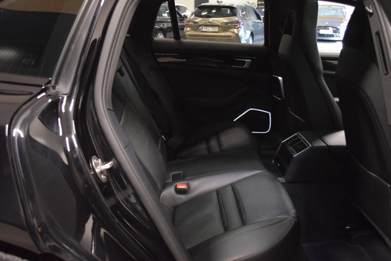 Porsche Panamera vaihtoauto