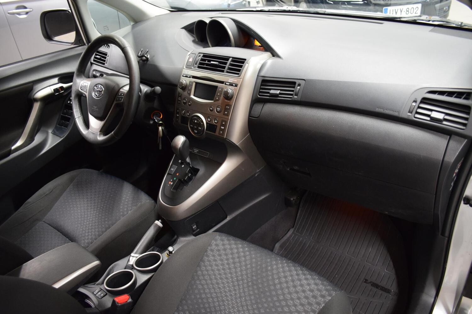 Toyota Verso vaihtoauto
