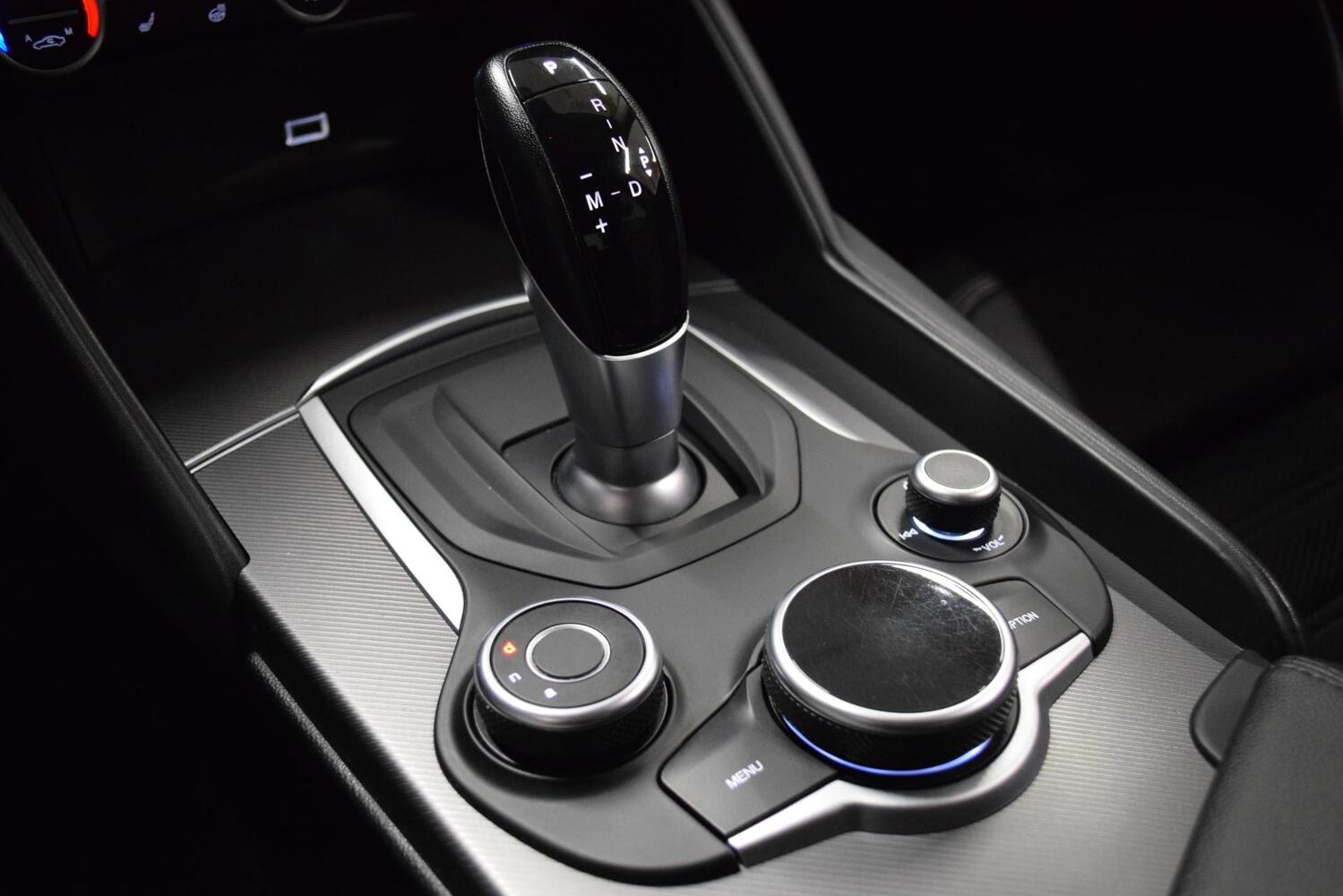 Alfa Romeo Giulia vaihtoauto