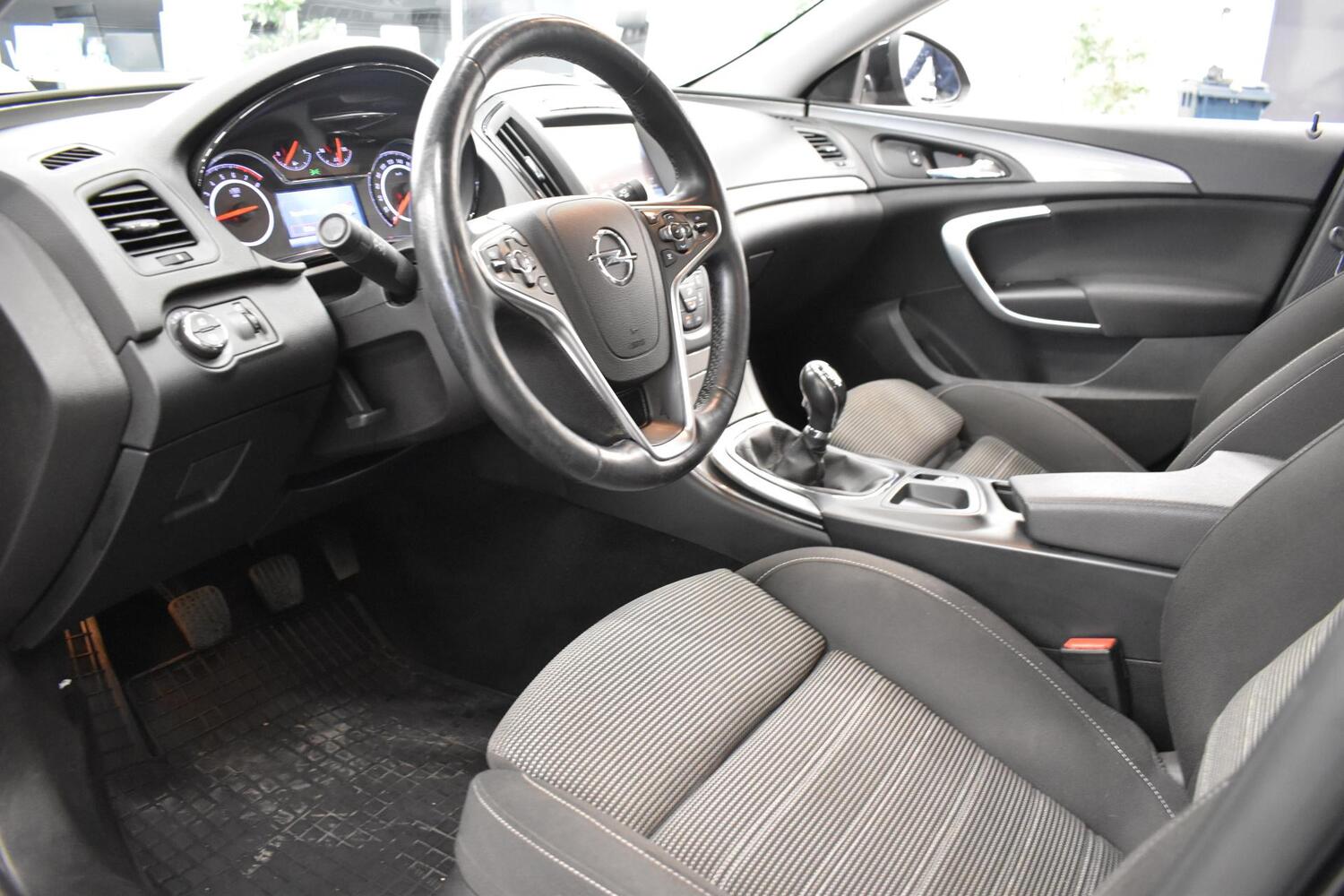 Opel Insignia vaihtoauto