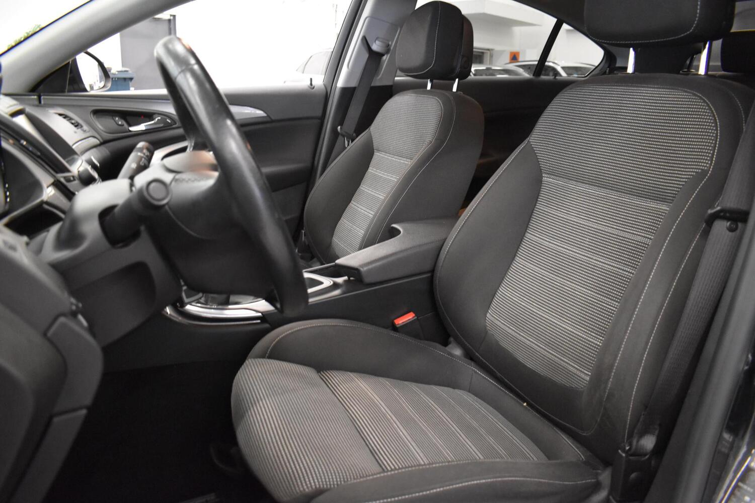 Opel Insignia vaihtoauto
