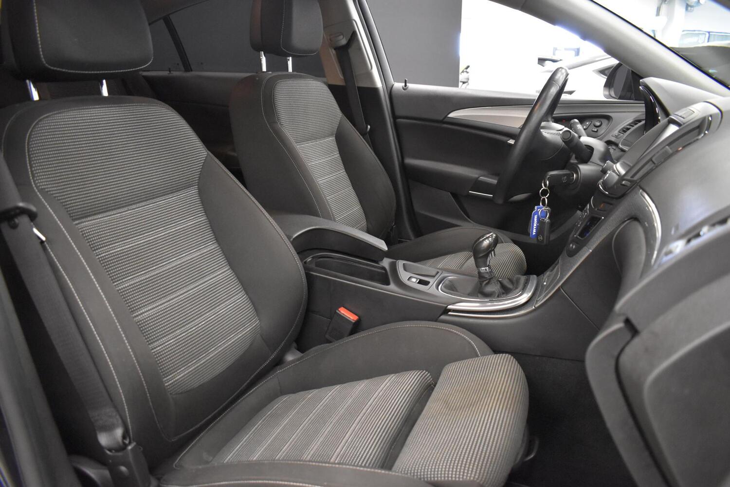 Opel Insignia vaihtoauto