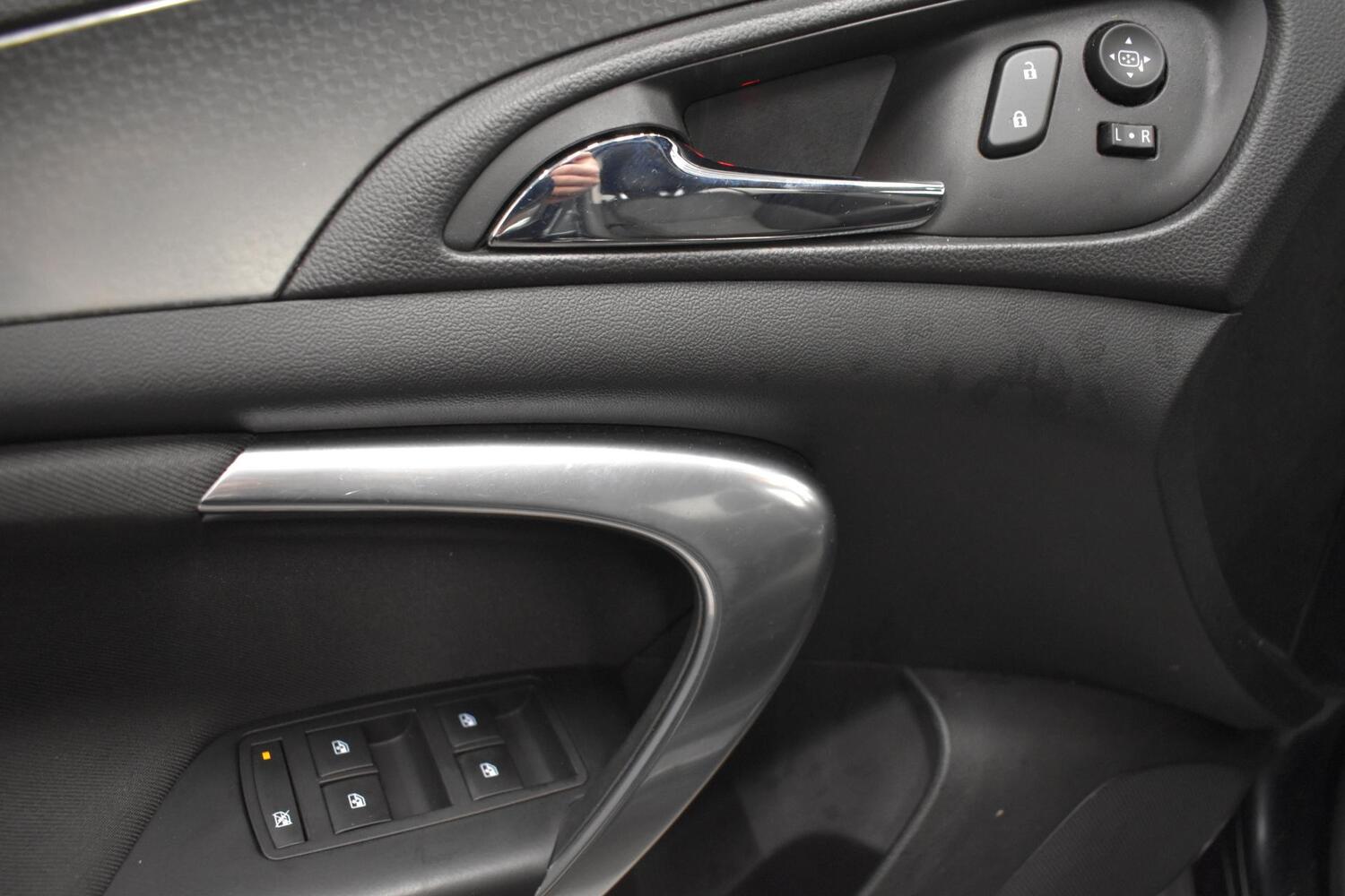 Opel Insignia vaihtoauto