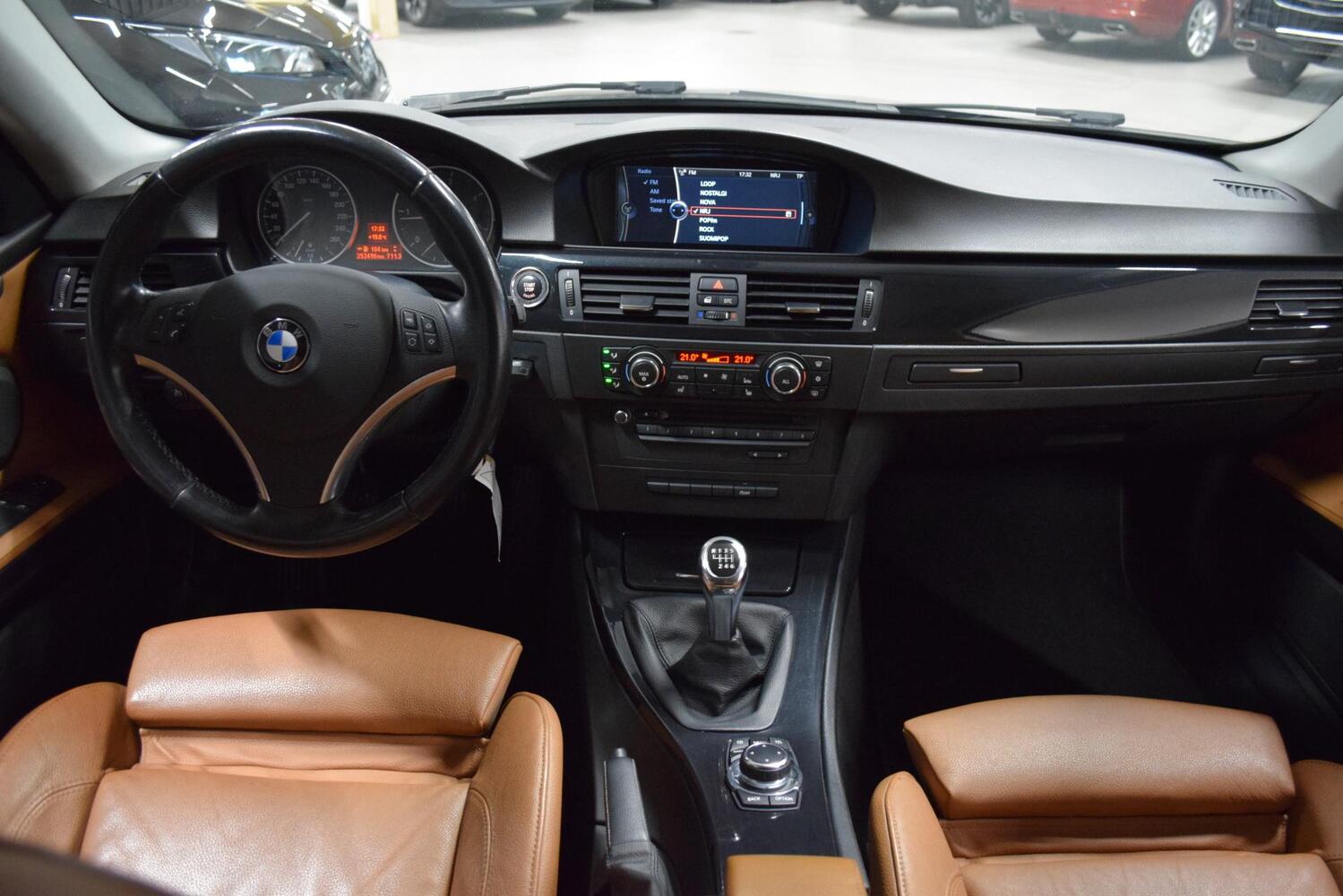 BMW 320 vaihtoauto