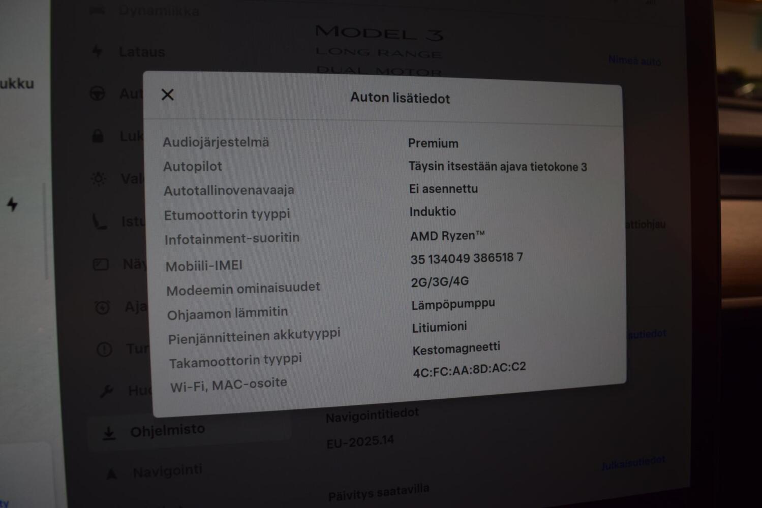 Tesla Model 3 vaihtoauto
