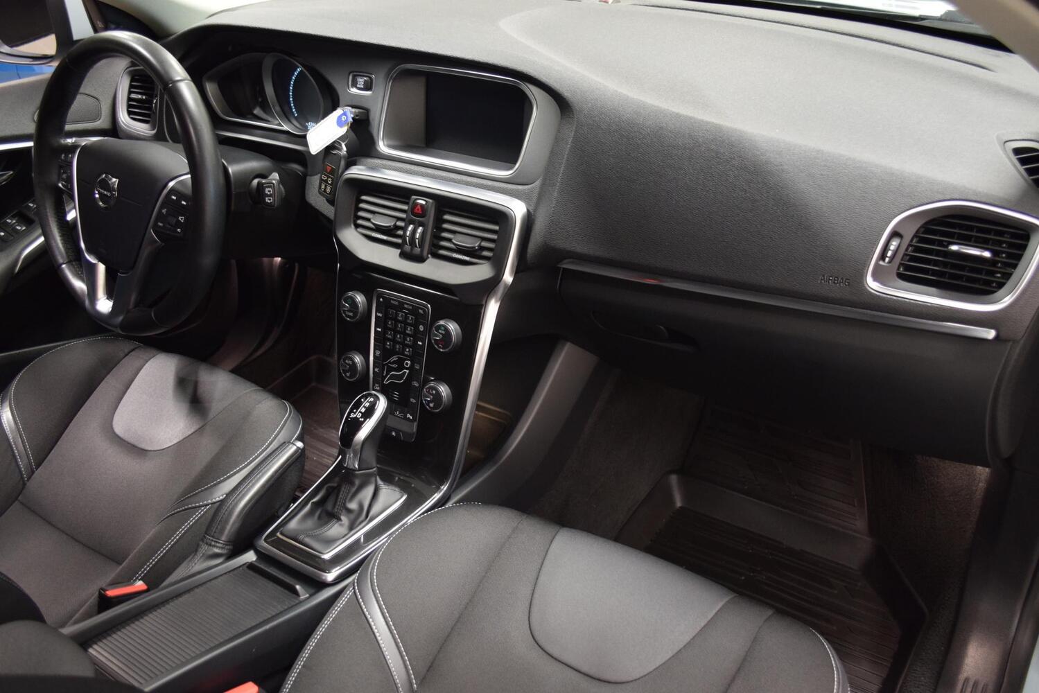 Volvo V40 vaihtoauto