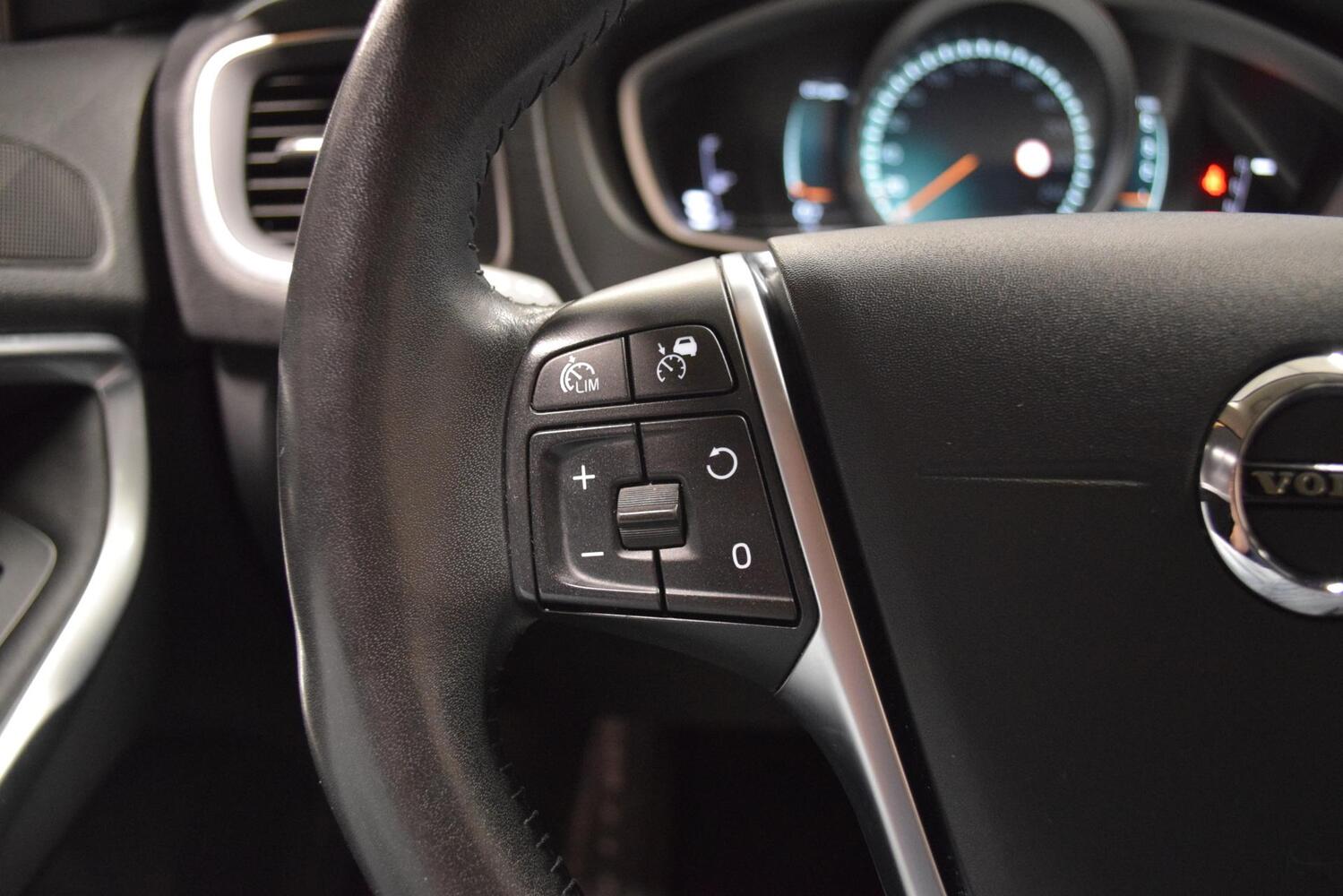 Volvo V40 vaihtoauto