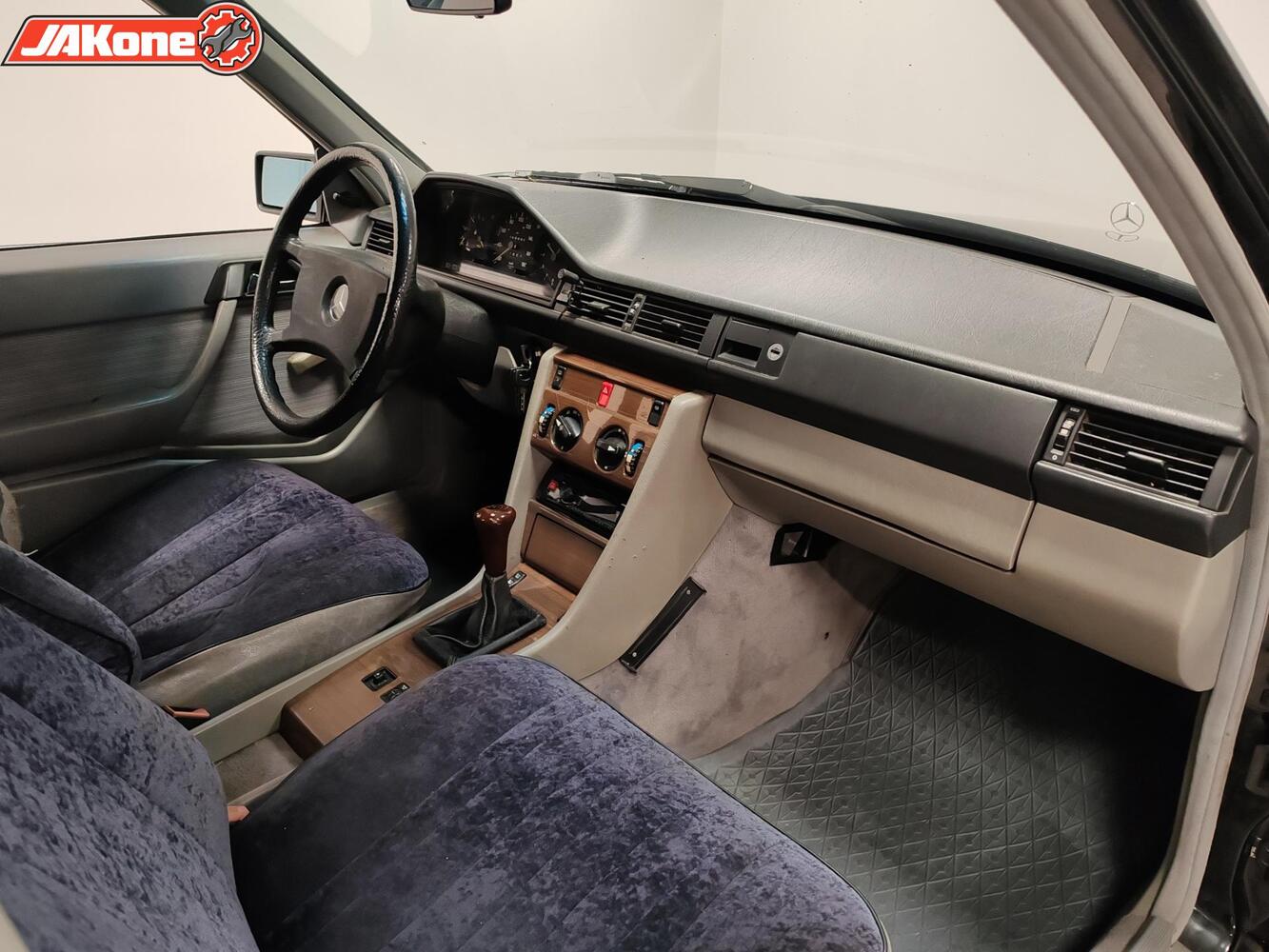 Mercedes-Benz 200 vaihtoauto