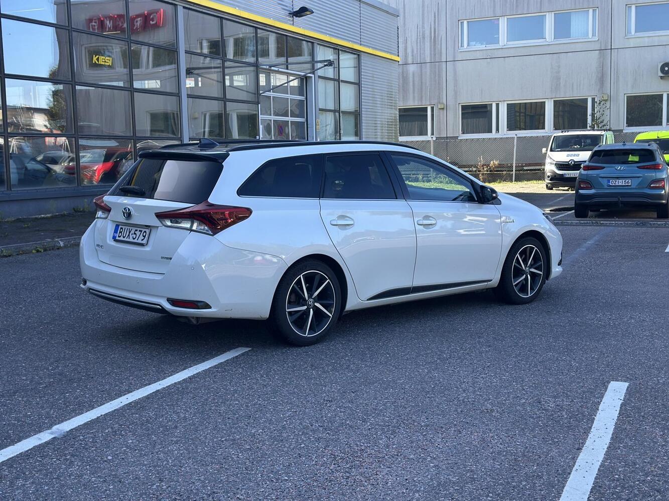 Toyota Auris vaihtoauto