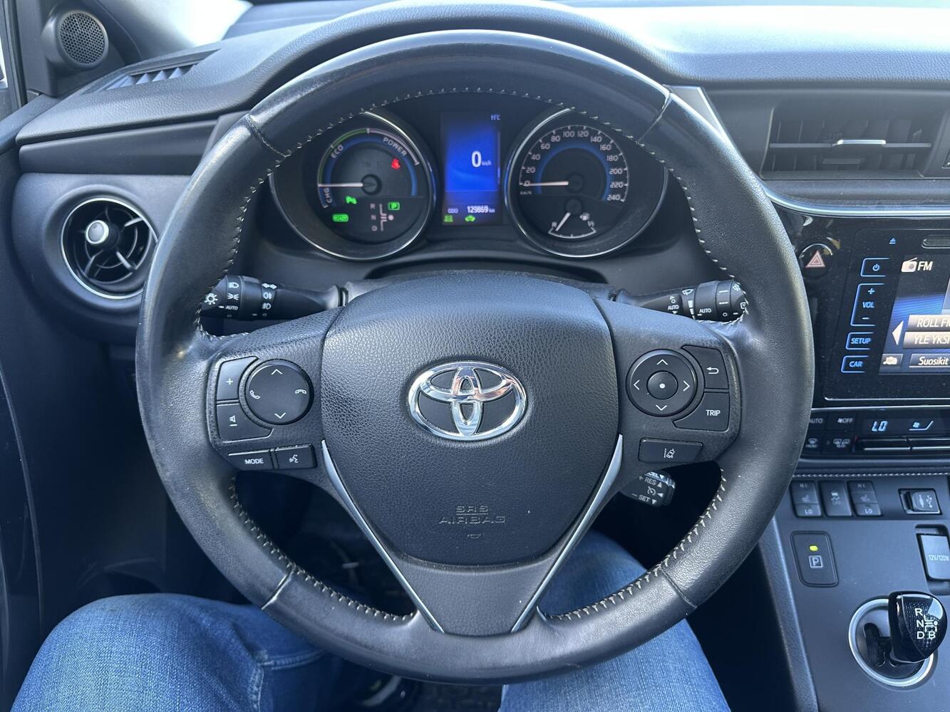 Toyota Auris vaihtoauto