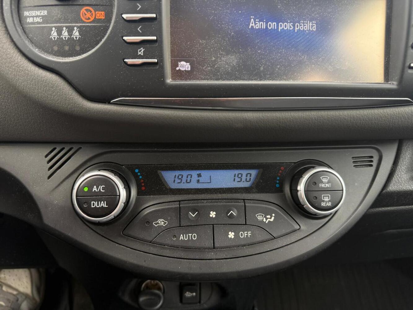 Toyota Yaris vaihtoauto