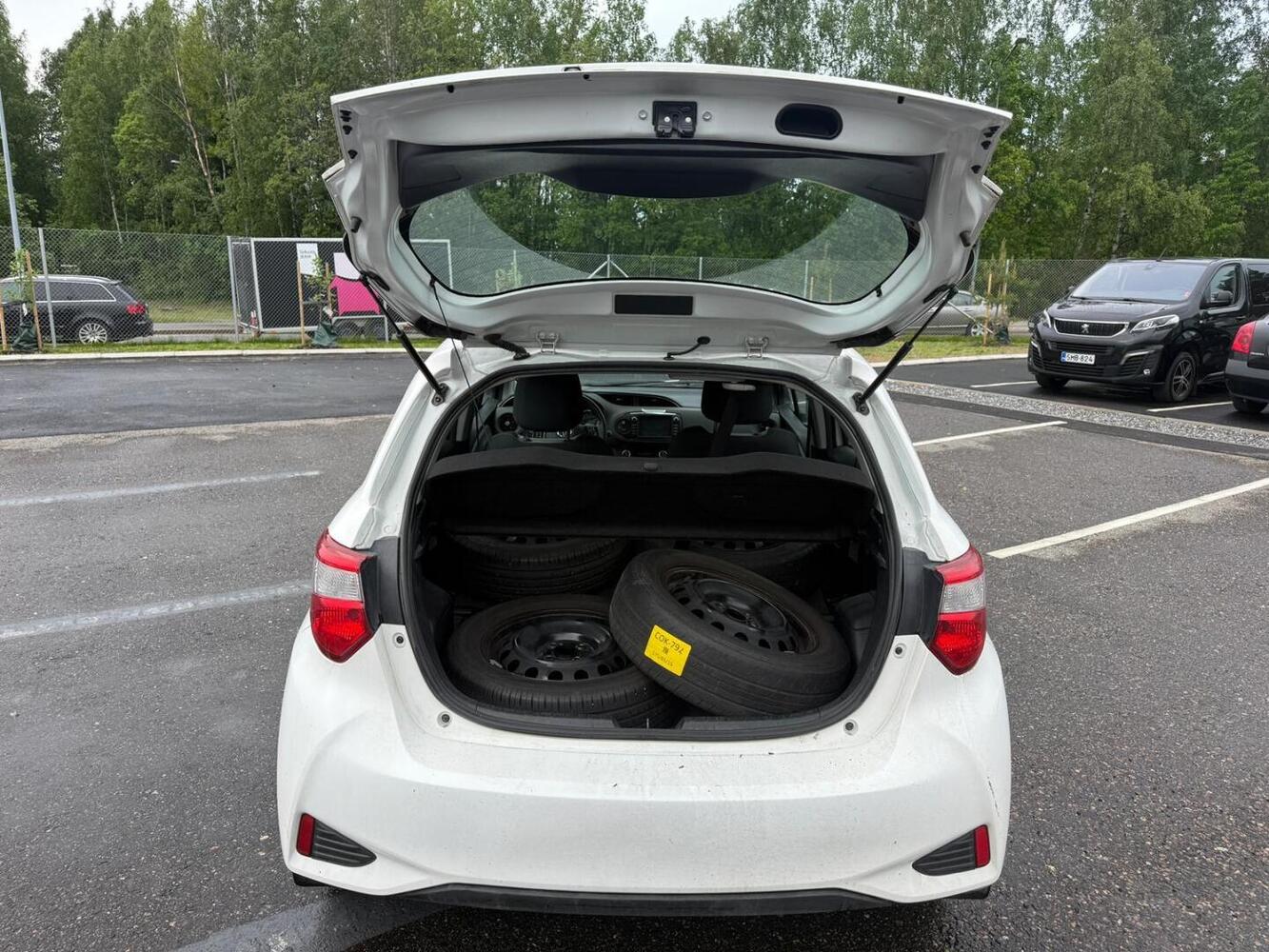 Toyota Yaris vaihtoauto