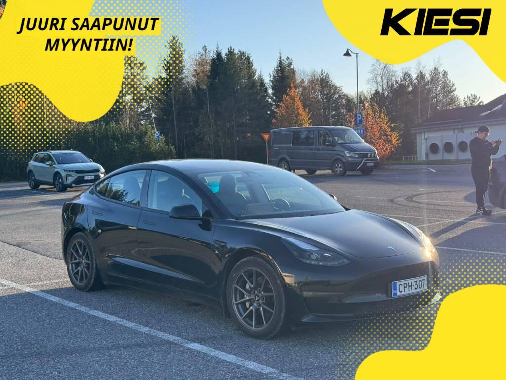 Tesla Model 3 vaihtoauto
